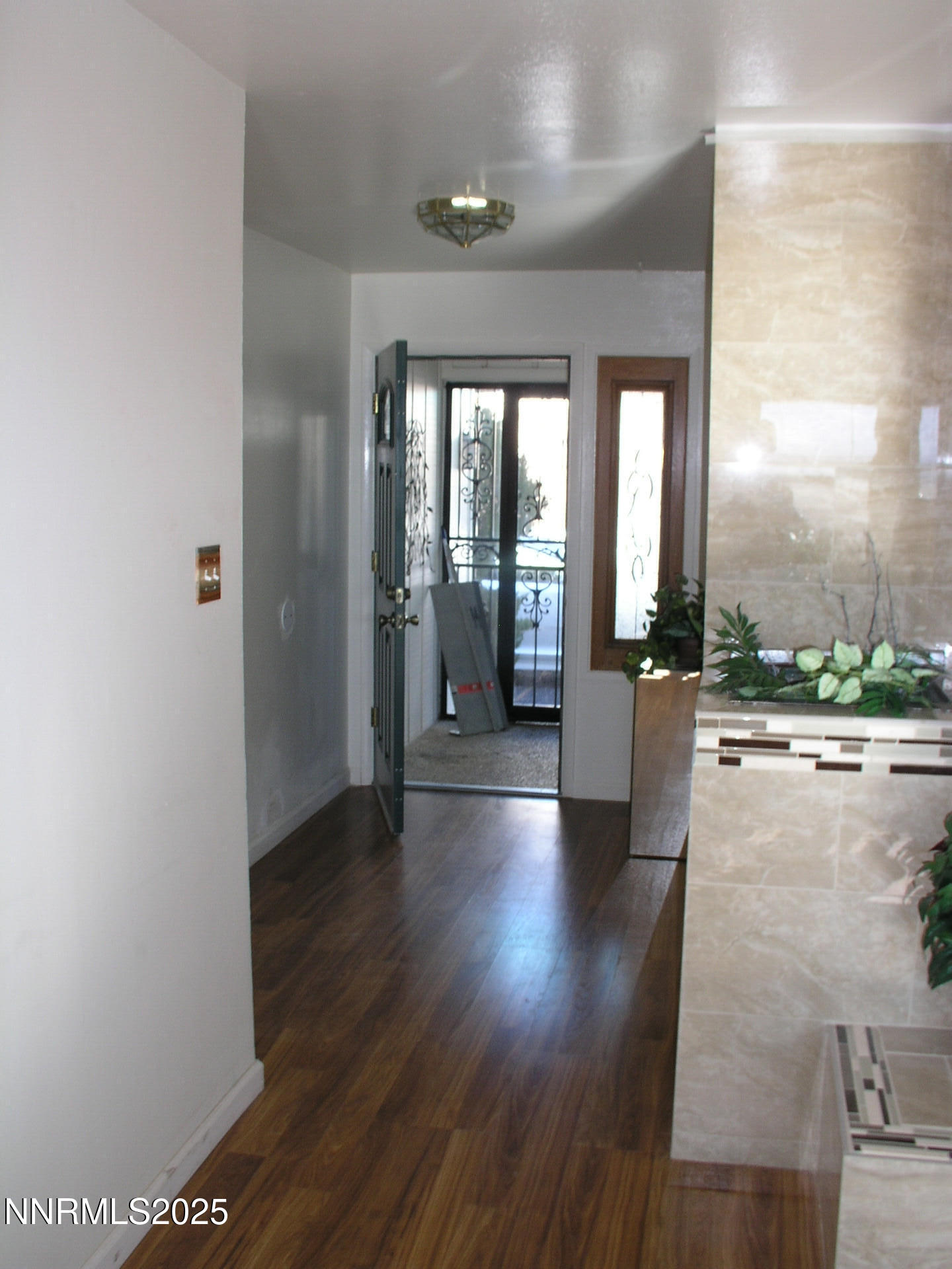 3200LodestarLn_56364_21