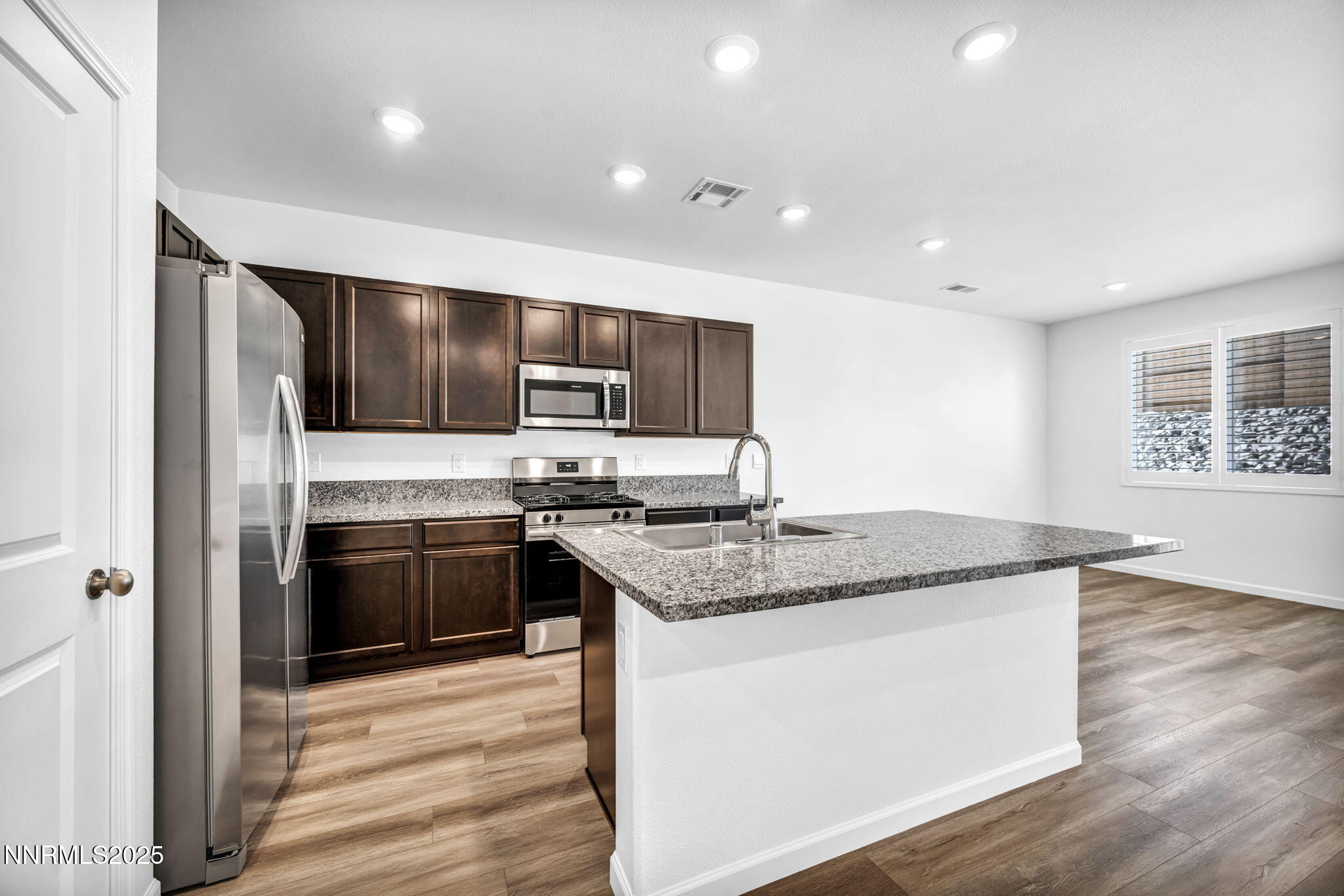 42-web-or-mls-700-kess-way