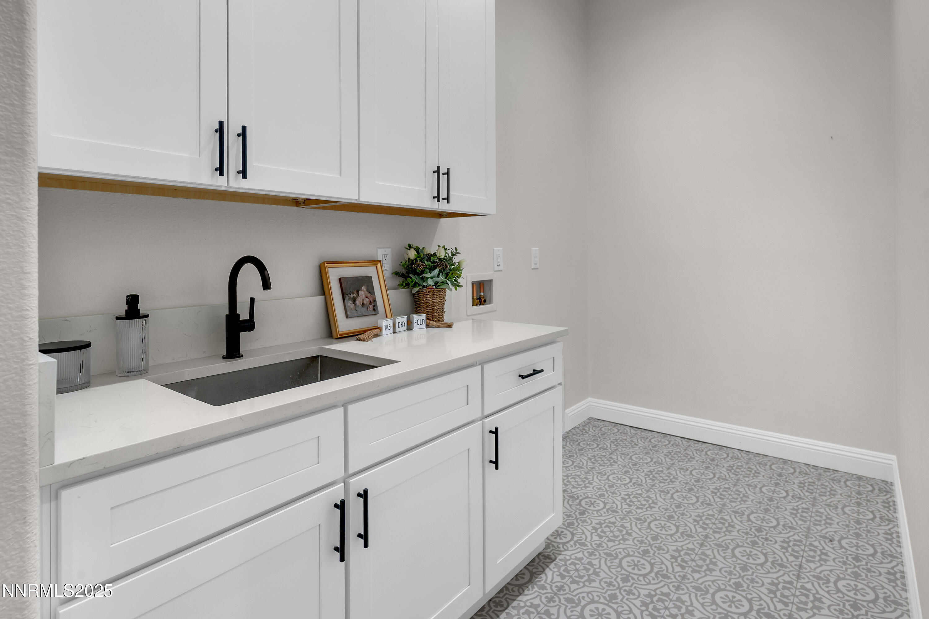 CardiganBayRE9740-026