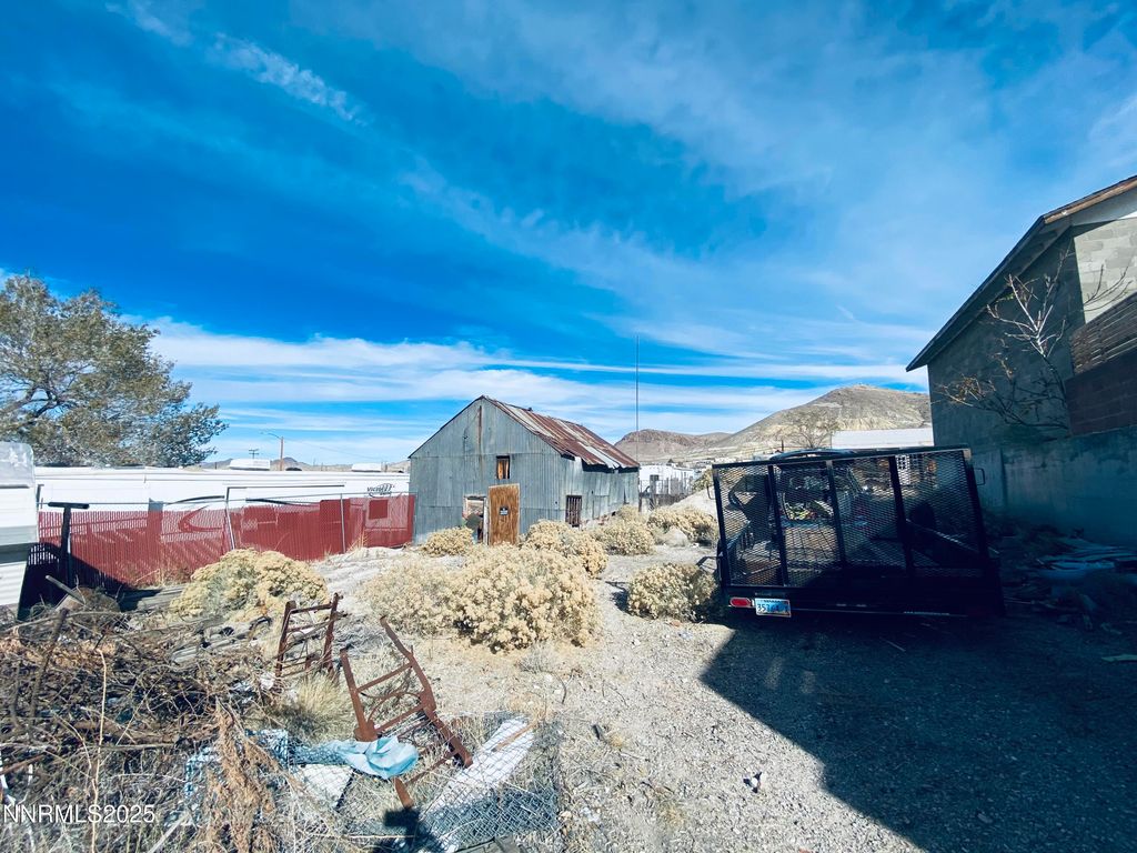 Photo of 237 N Summit Street, Tonopah, NV 89049 (MLS # 250058636)