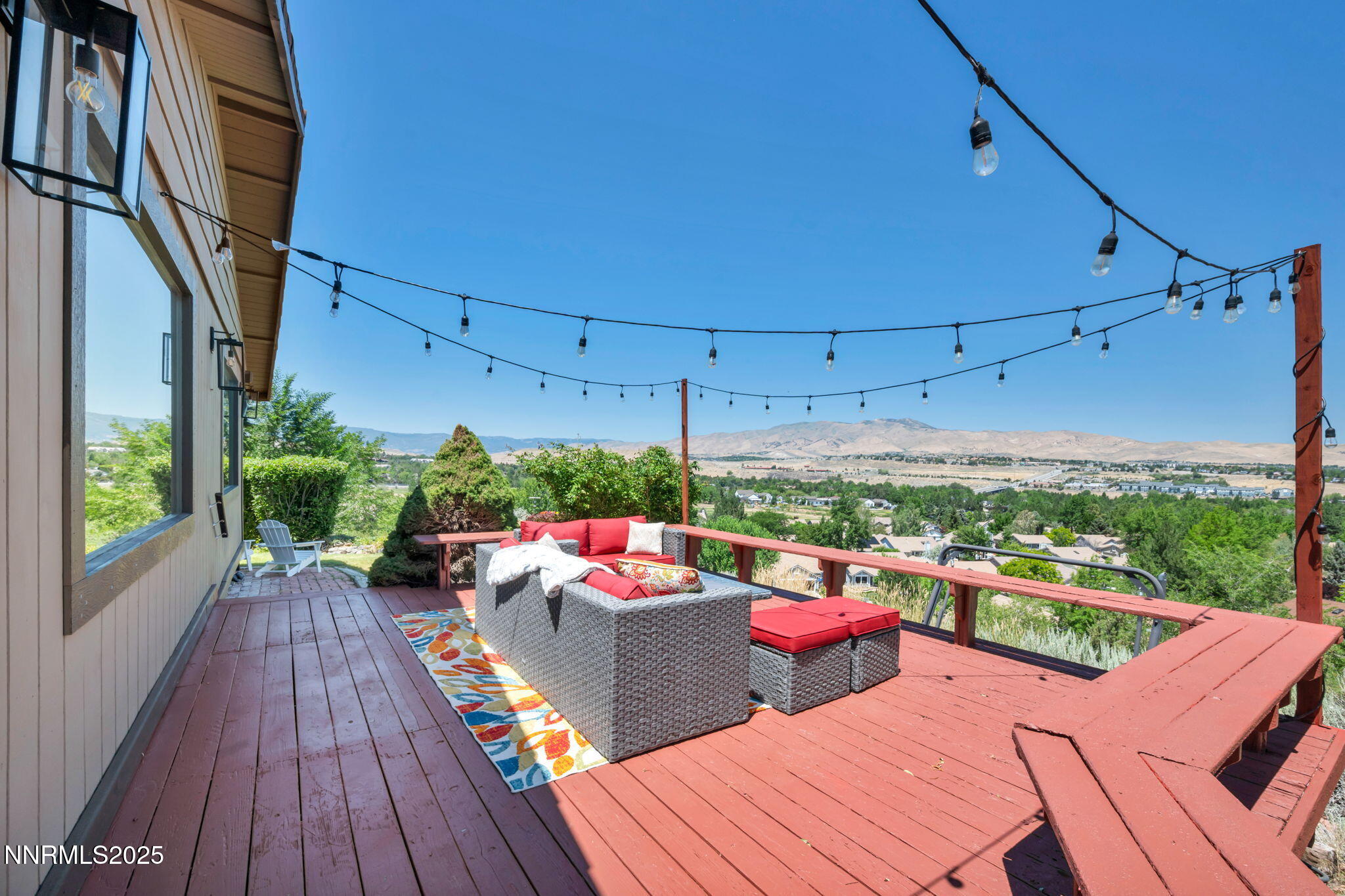 37-web-or-mls-3495-w-plumb-ln