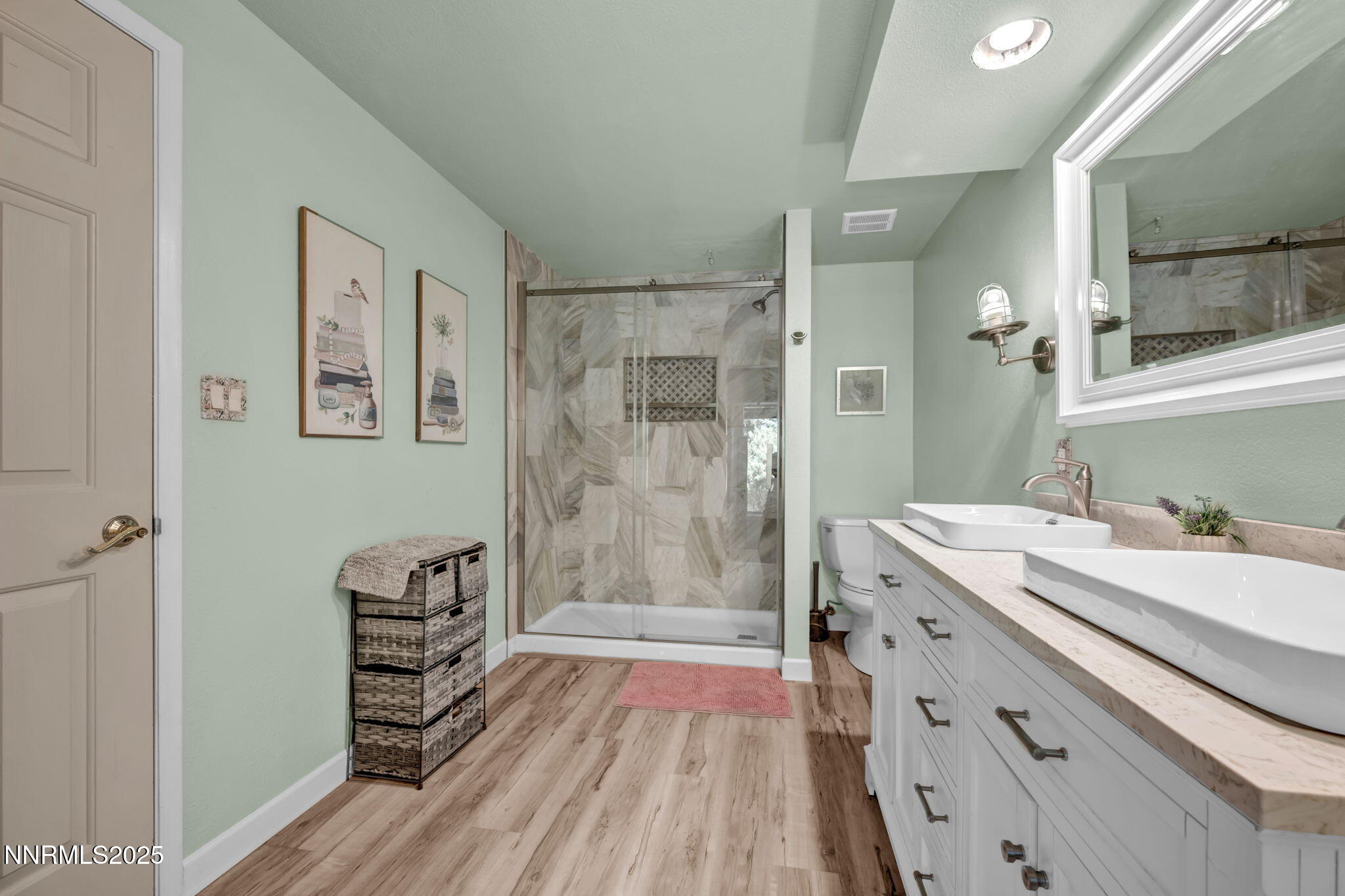 100-web-or-mls-3495-w-plumb-ln