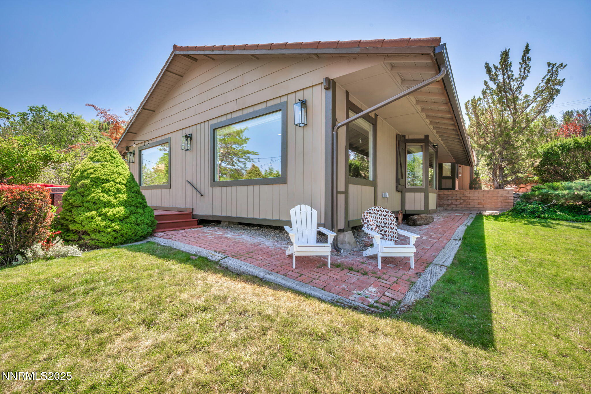 10-web-or-mls-3495-w-plumb-ln