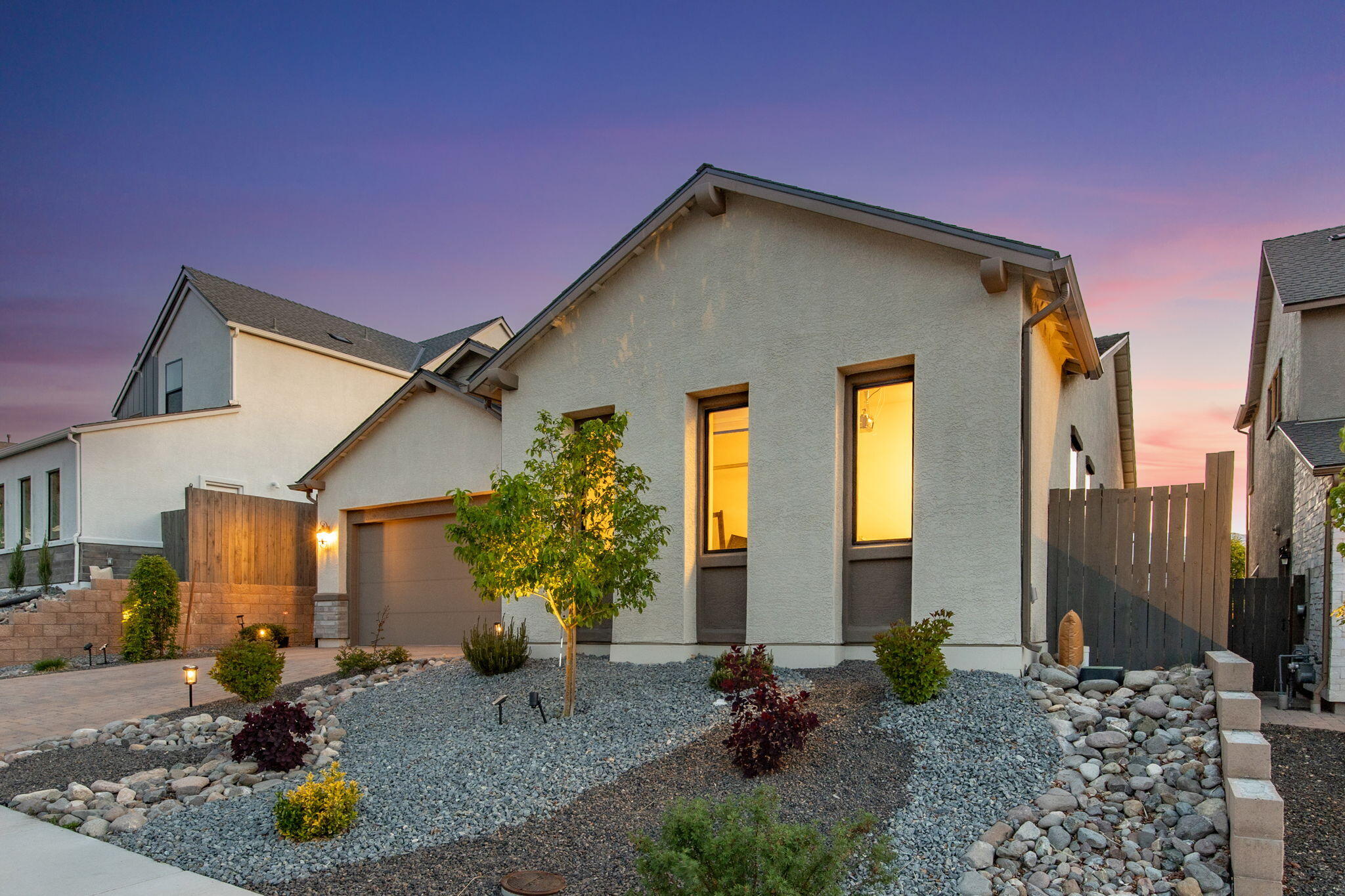 22-web-or-mls-15025 Iron River twilight