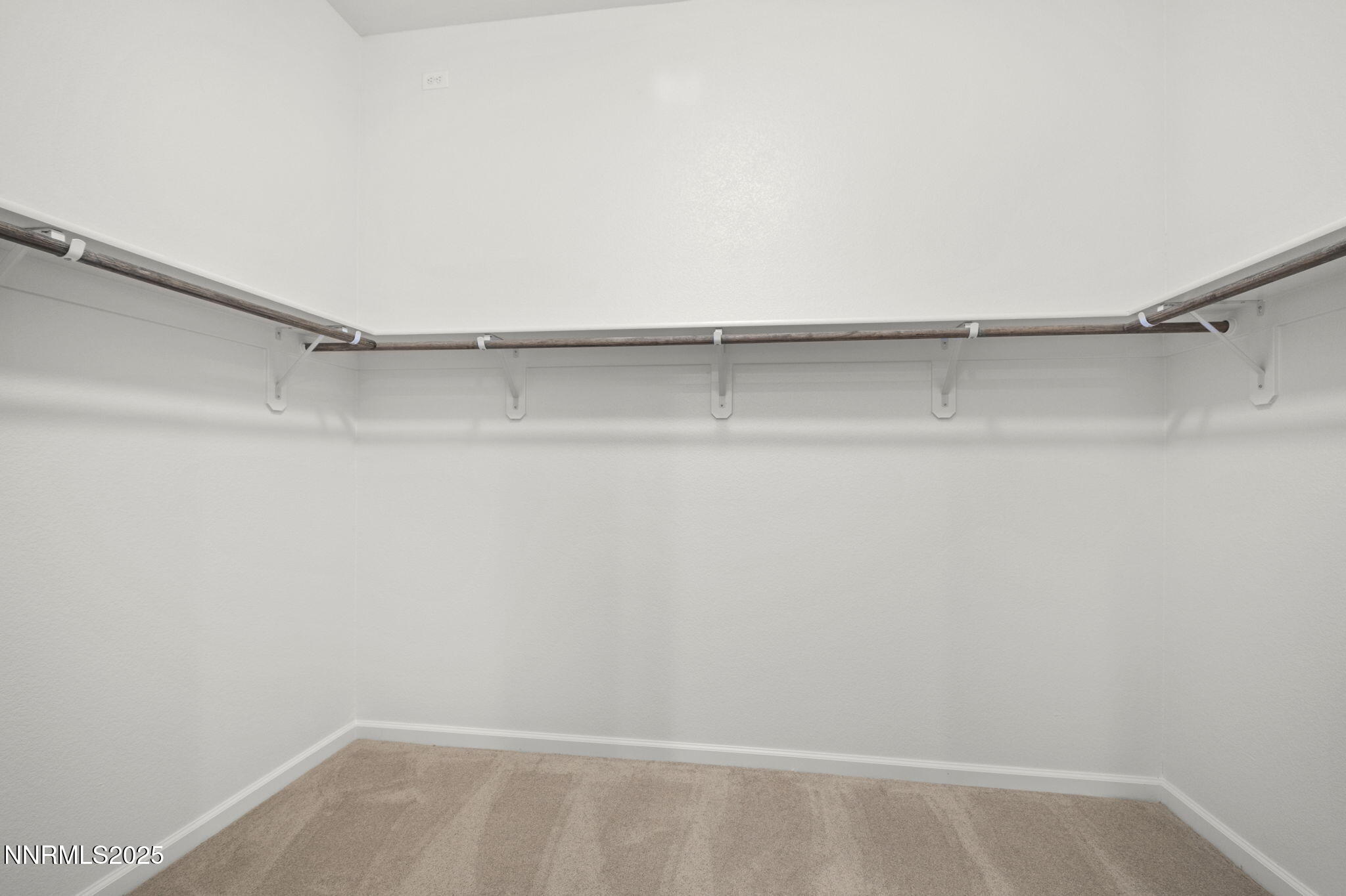 41-web-or-mls-15025 Iron River Dr-115