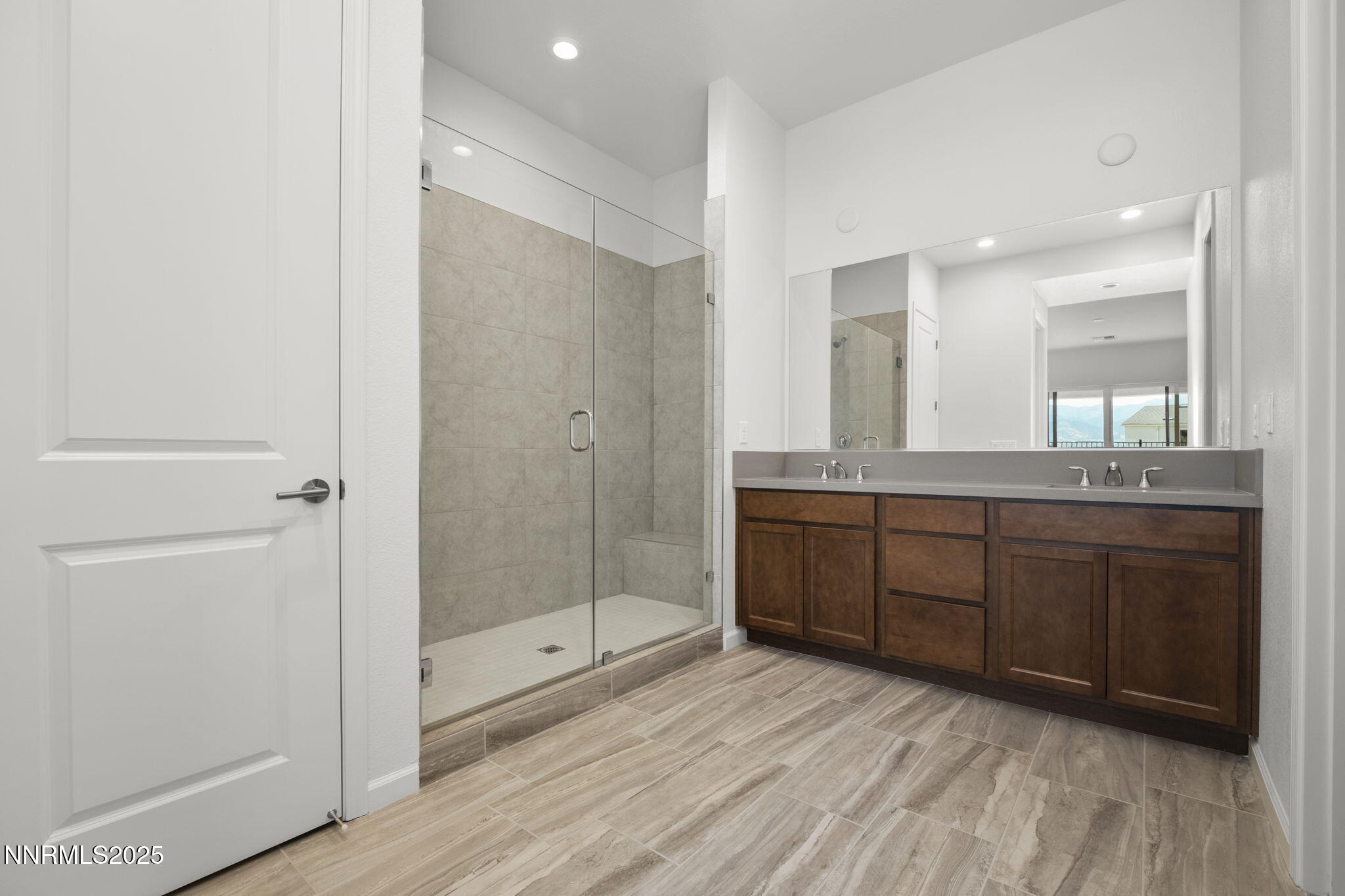 38-web-or-mls-15025 Iron River Dr-108