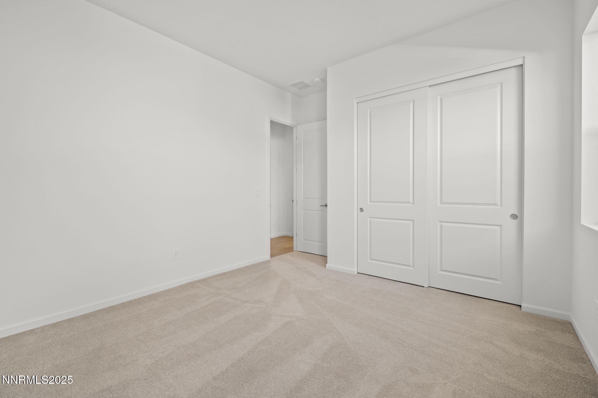 27-web-or-mls-15025 Iron River Dr-28