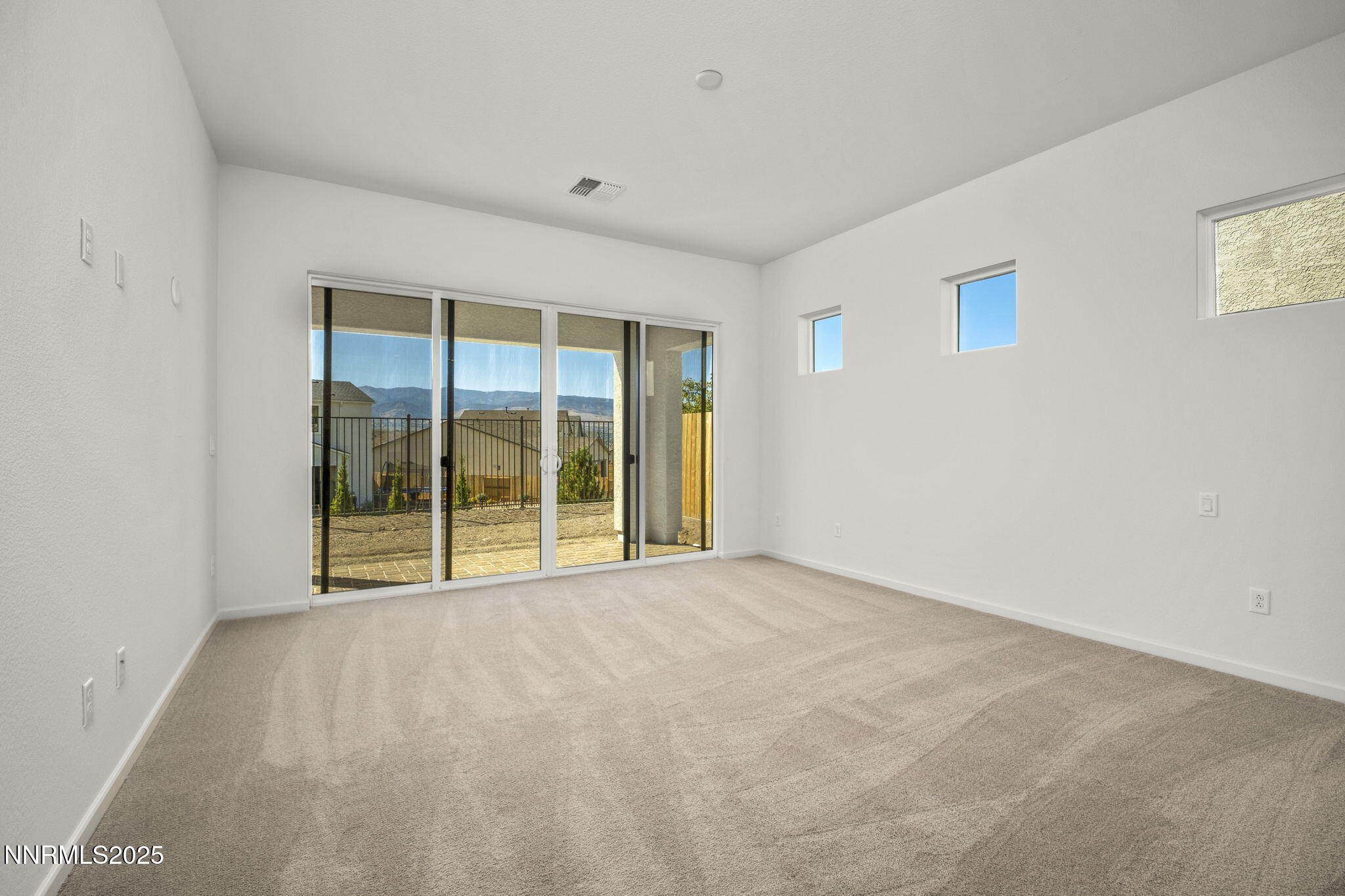 37-web-or-mls-15025 Iron River Dr-95