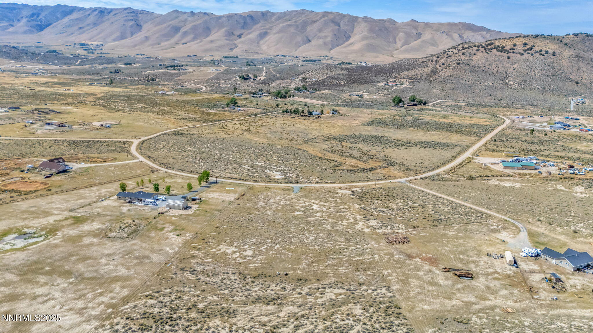 1-web-or-mls-115-buckboard-cir