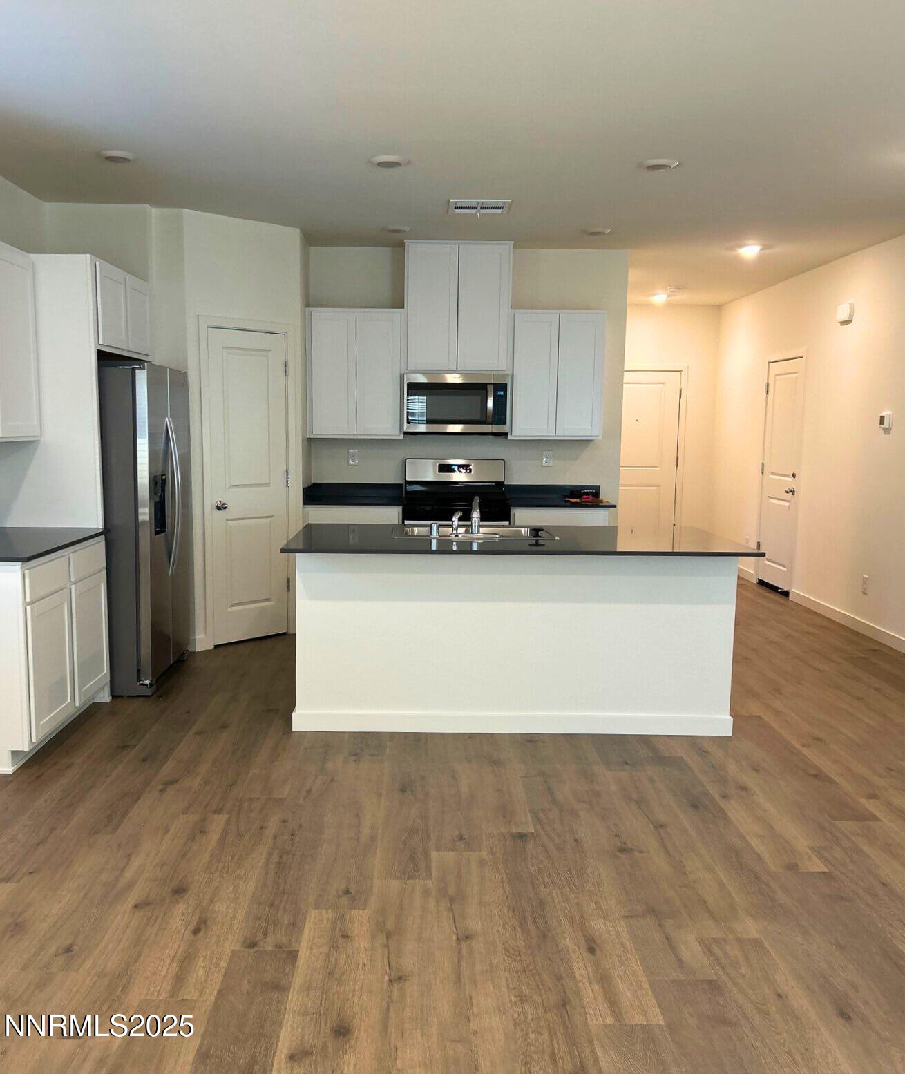 a6be970b-83ff-4e20-977d-26bba60eabb1