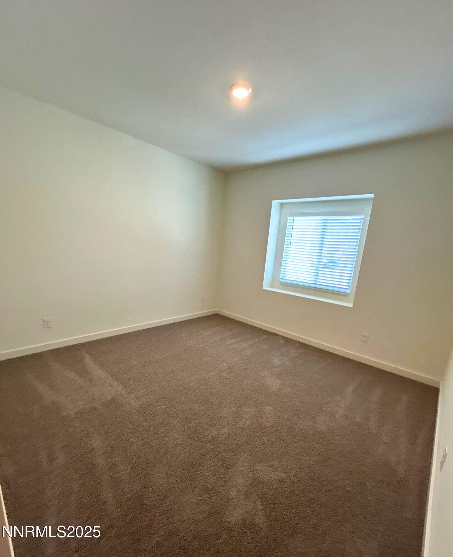 f87f4baa-5bdb-4e48-97e3-f39d1241a210