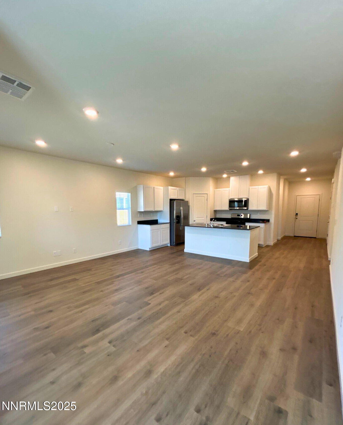 b5c13e94-0bac-4400-91a7-6d5430006411