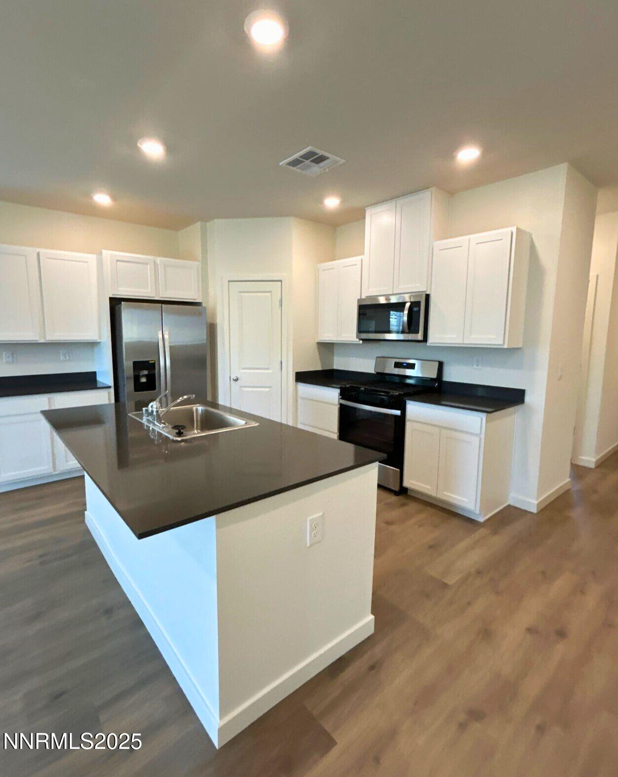 07bd5235-74f5-4b5e-a132-a0549e823e5d