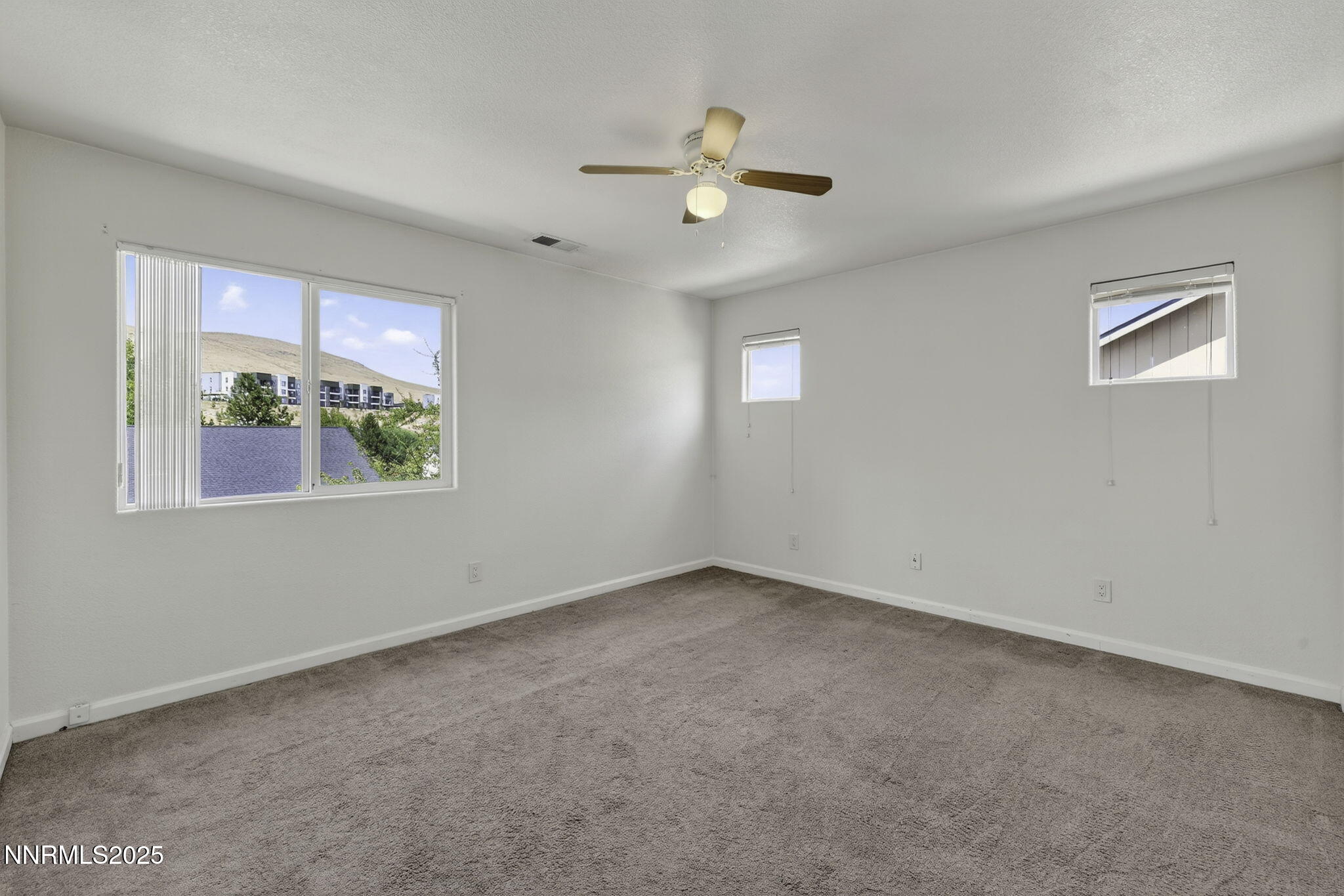 46-web-or-mls-3181 Sky Country-41