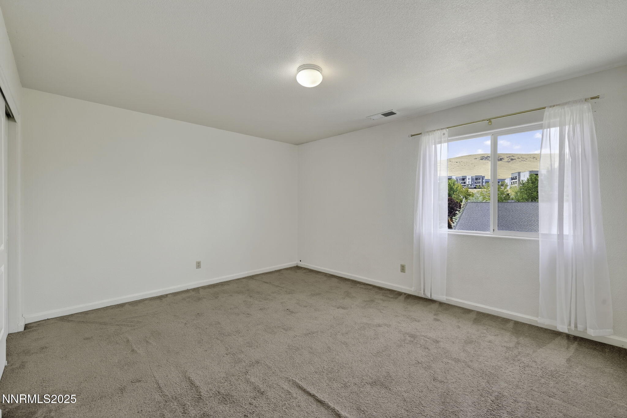 39-web-or-mls-3181 Sky Country-35