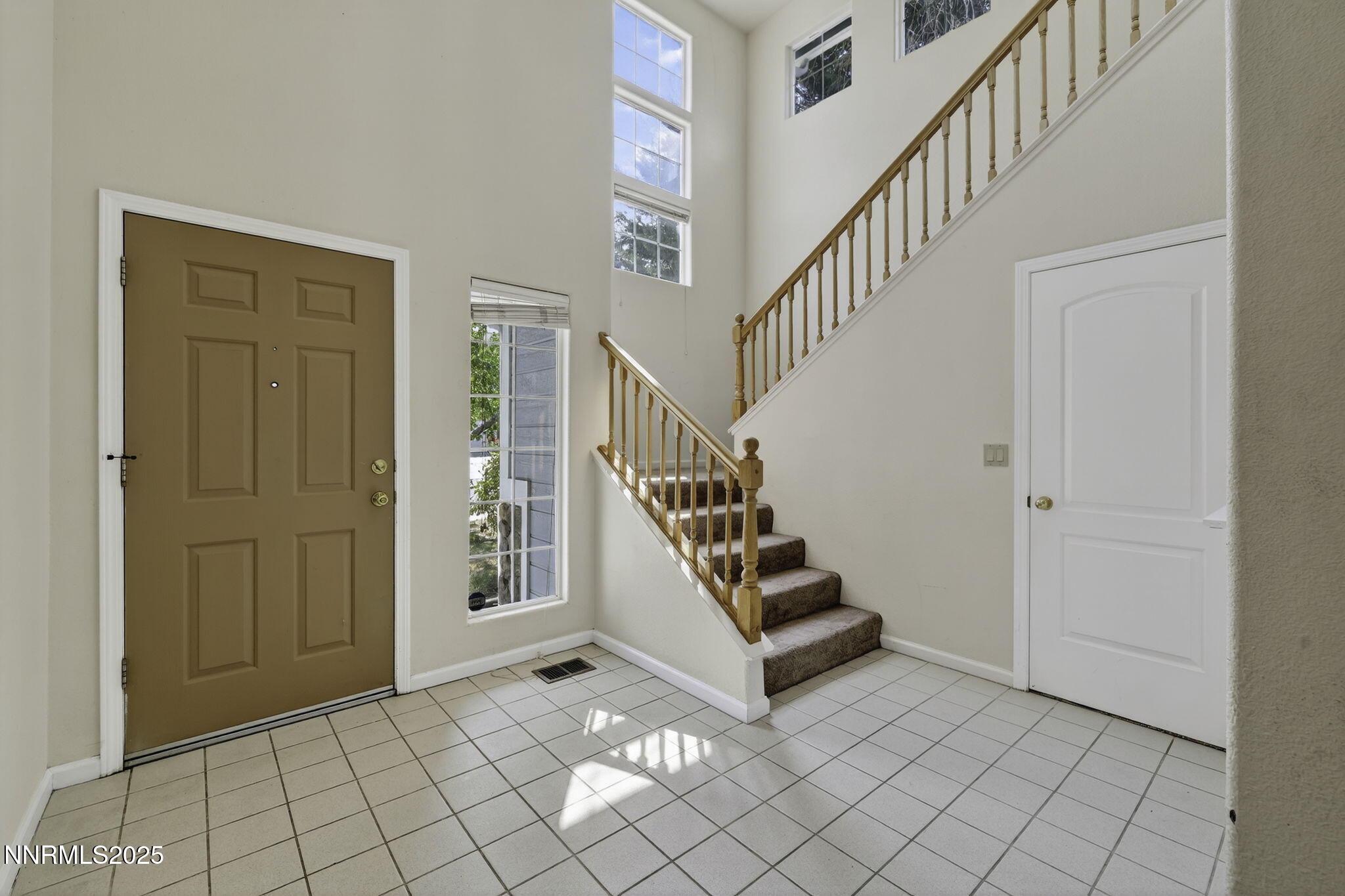 5-web-or-mls-3181 Sky Country-5