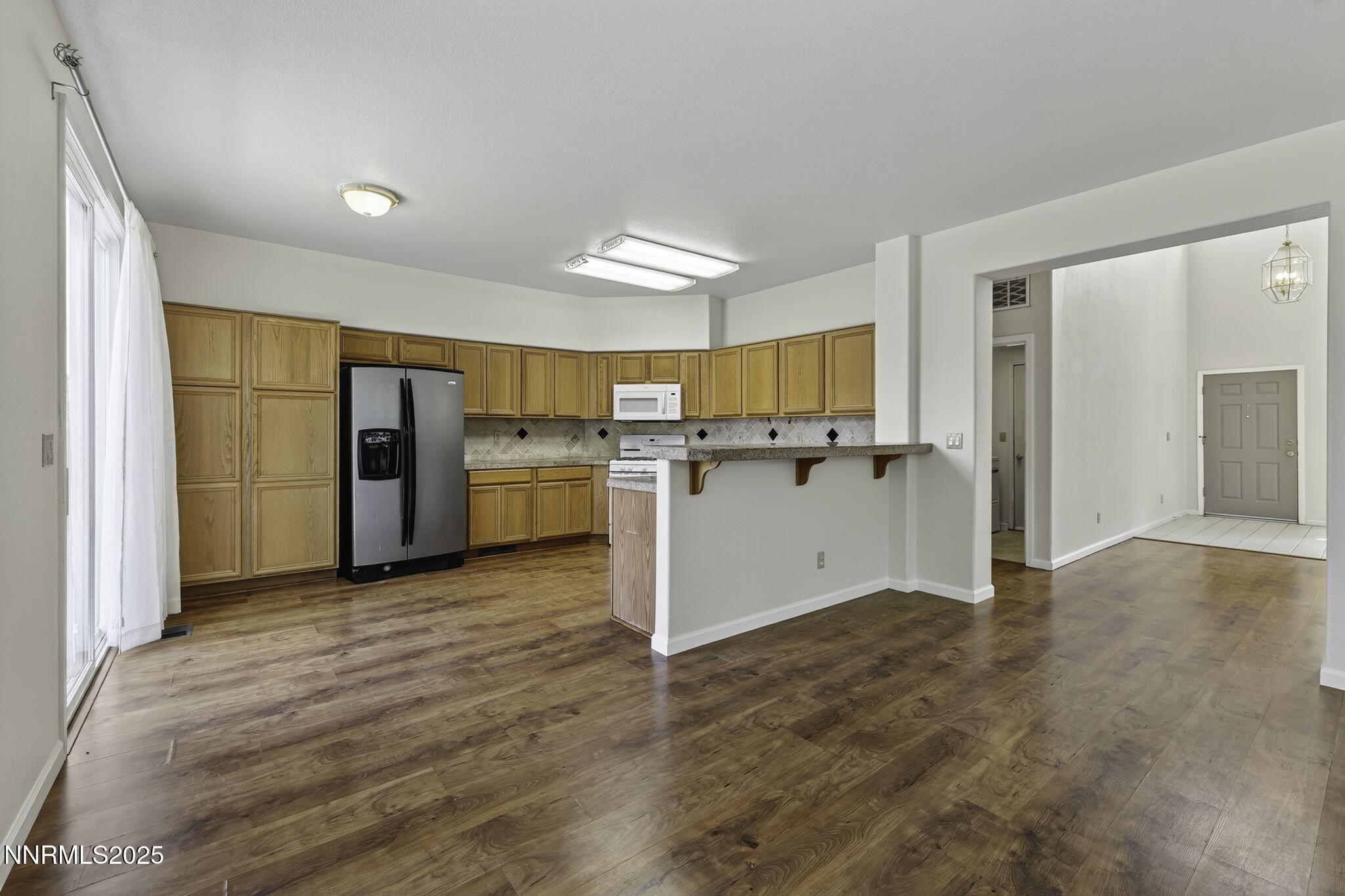 18-web-or-mls-3181 Sky Country-16