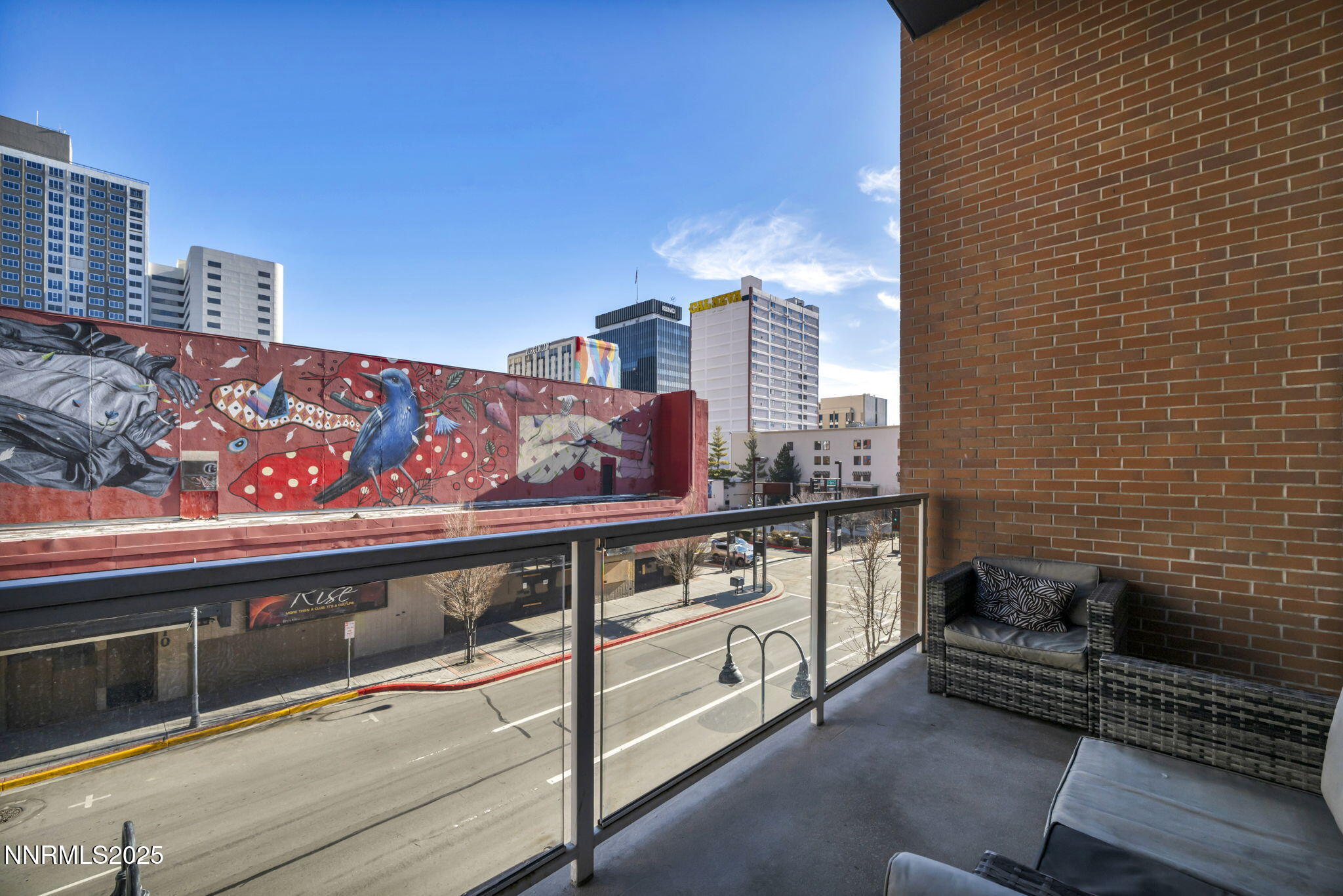 47-web-or-mls-255-n-sierra-st-unit-307