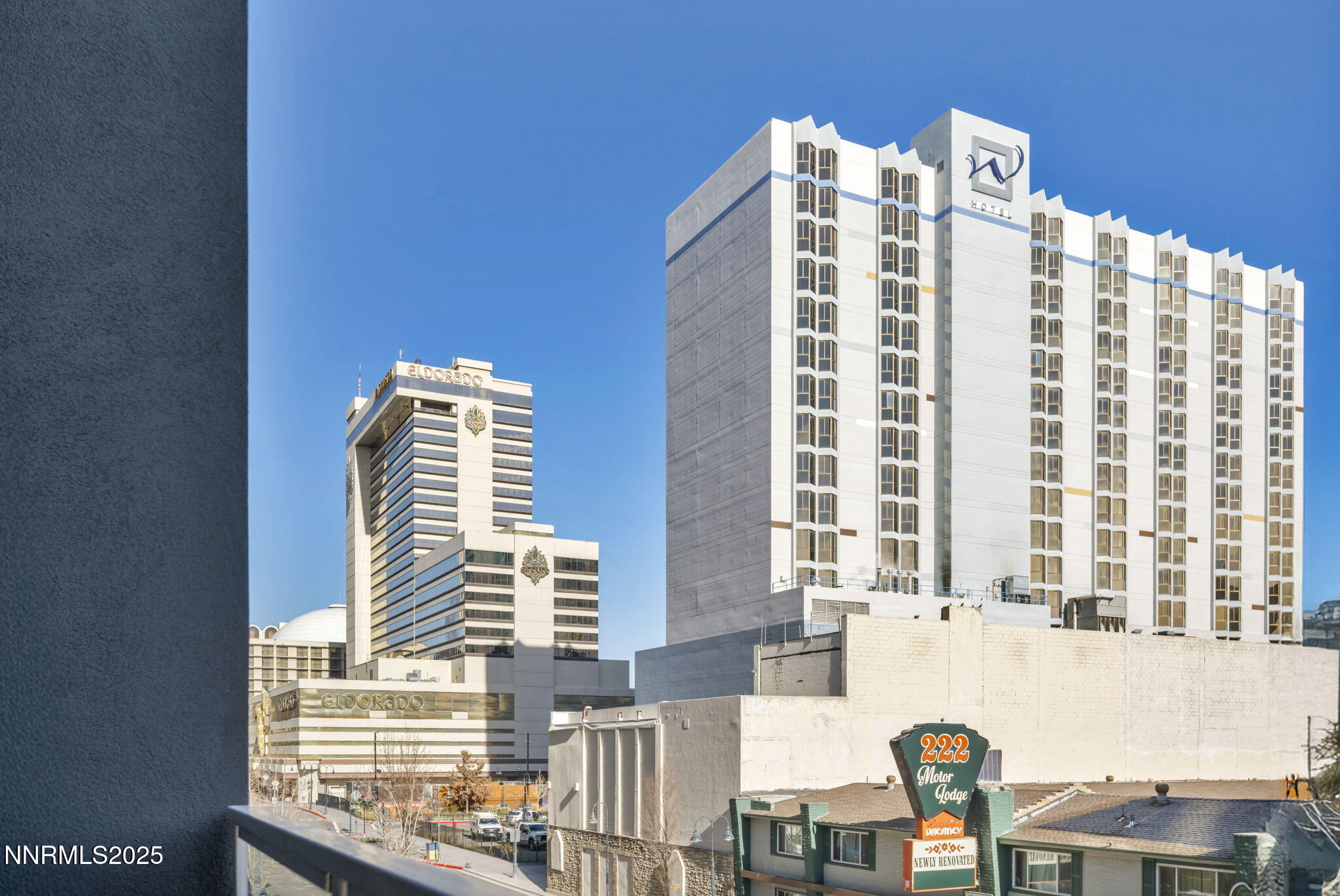 46-web-or-mls-255-n-sierra-st-unit-307