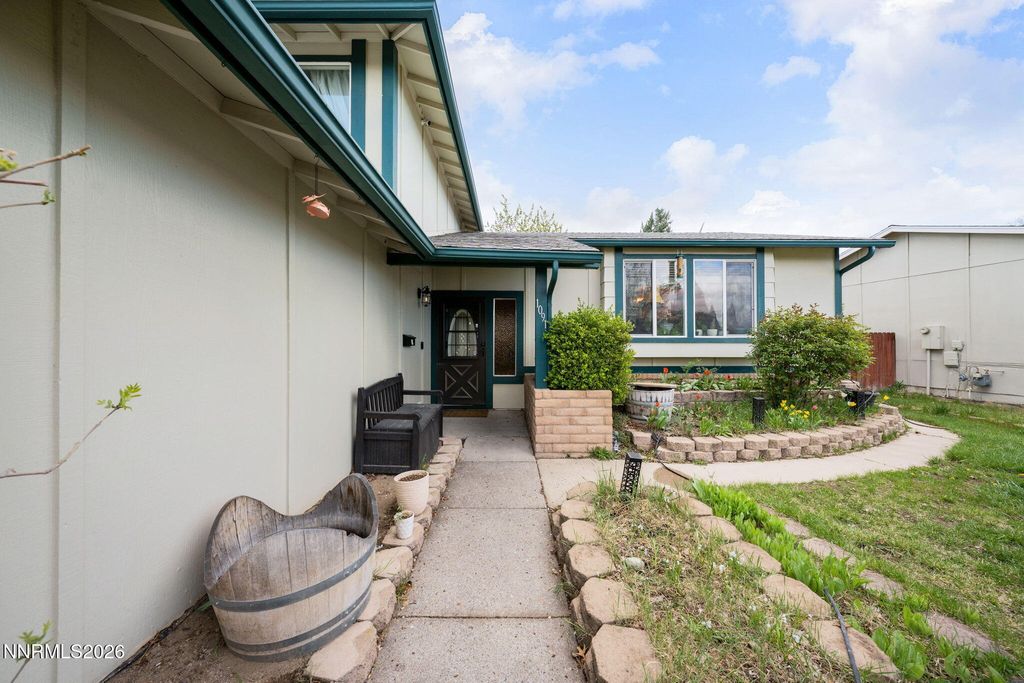 Photo of 1091 Alta Vista Drive, Sparks, NV 89434 (MLS # 260003835)