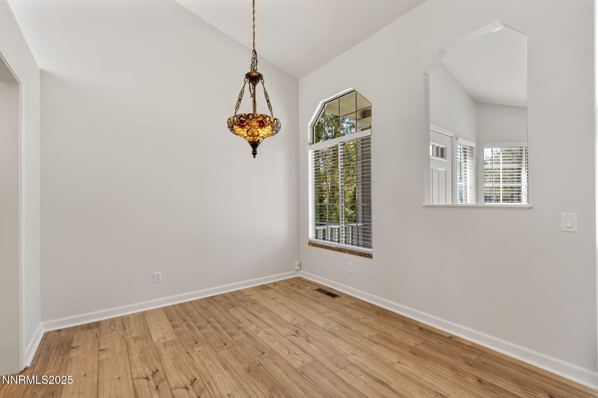 19-web-or-mls-DSC02667