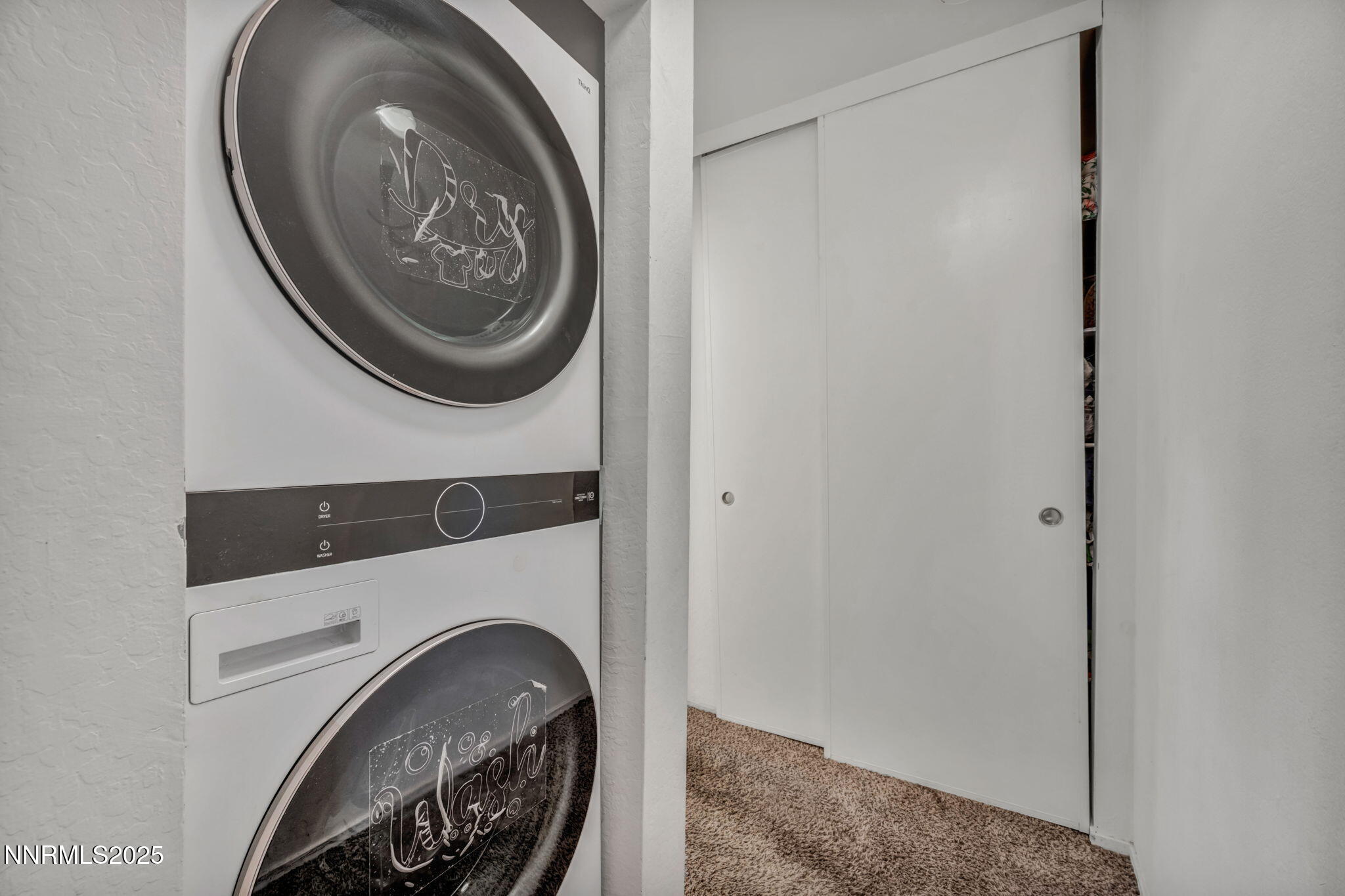 20-web-or-mls-827-robin-dr-8