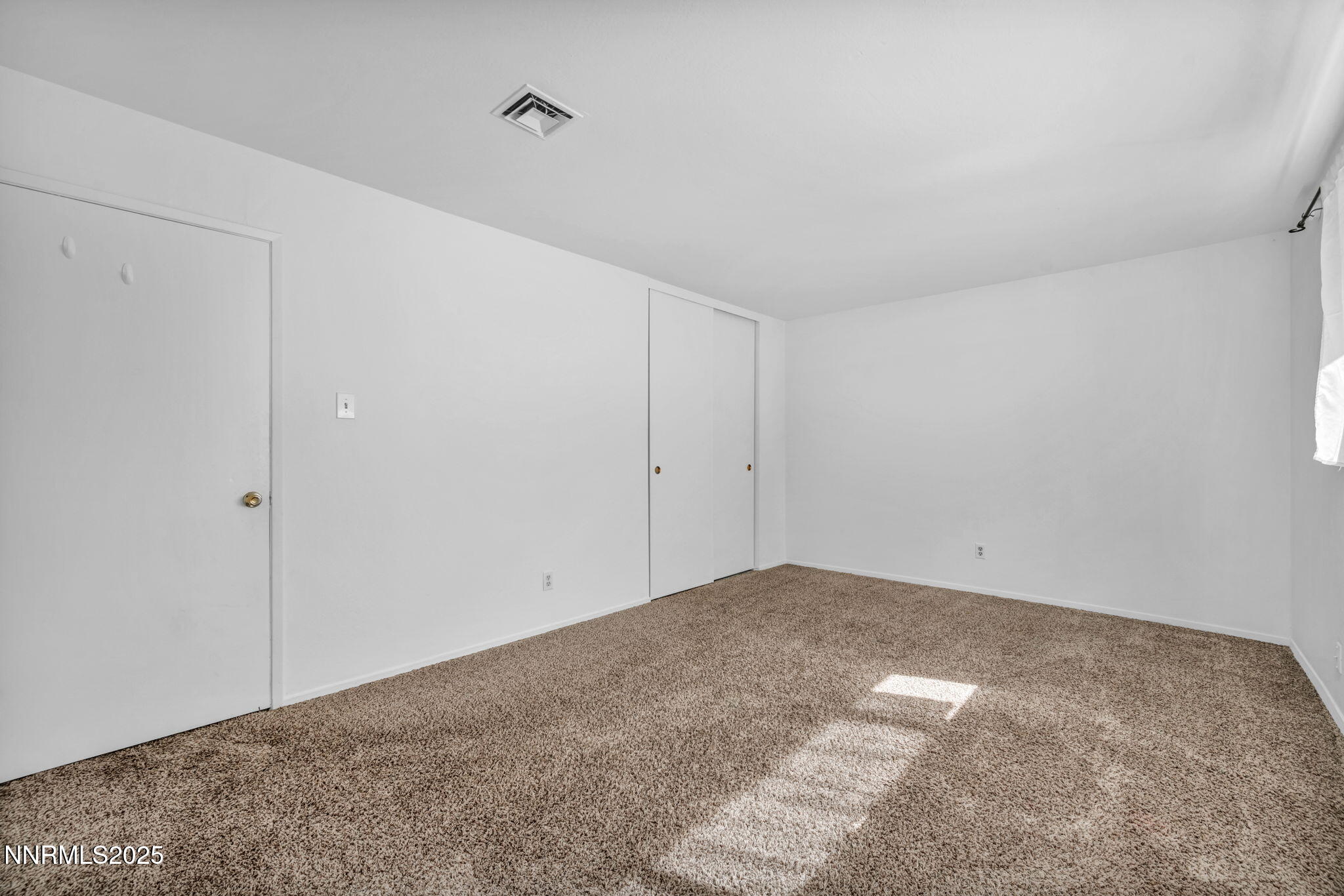 23-web-or-mls-827-robin-dr-8