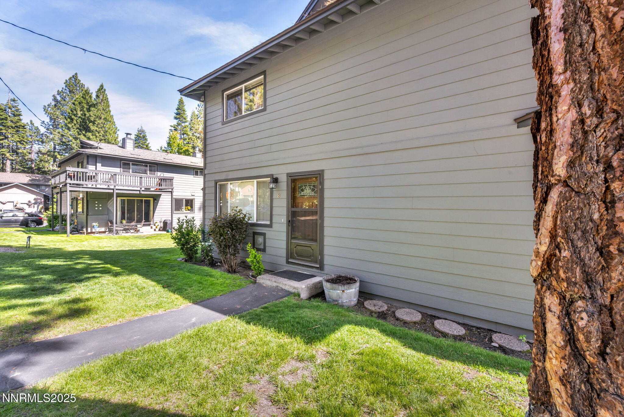 3-web-or-mls-827-robin-dr-8