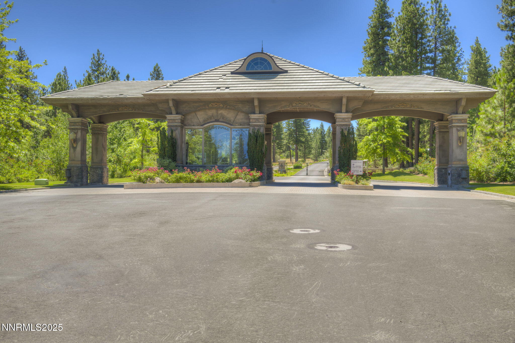 7-web-or-mls-515-mt-mahogany-ct