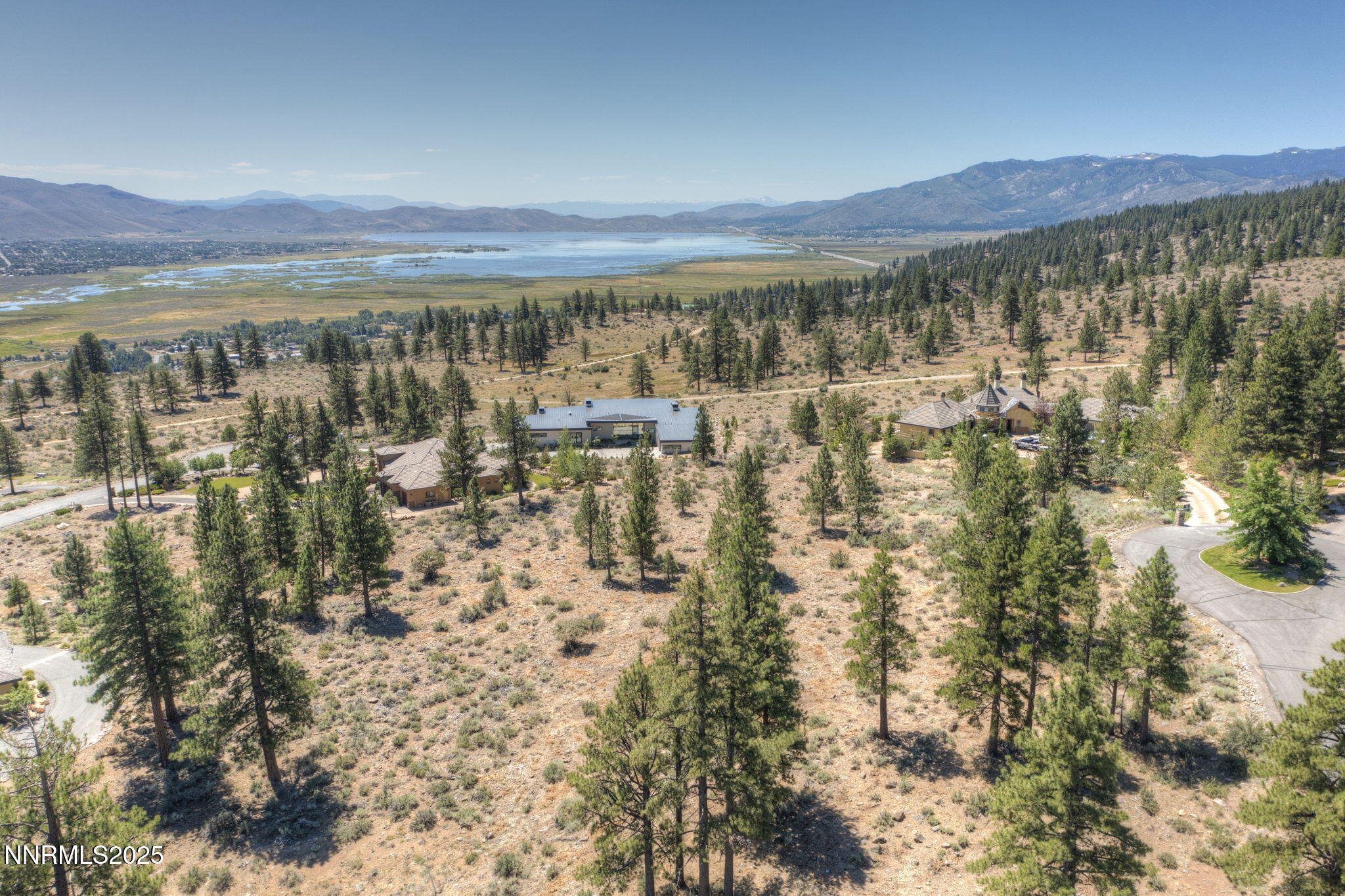 17-web-or-mls-515-mt-mahogany-ct