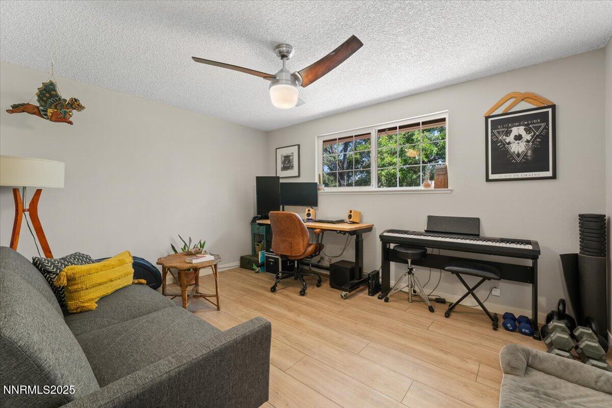 22-3040 Chavez Drive Reno NV 89502 (22 o