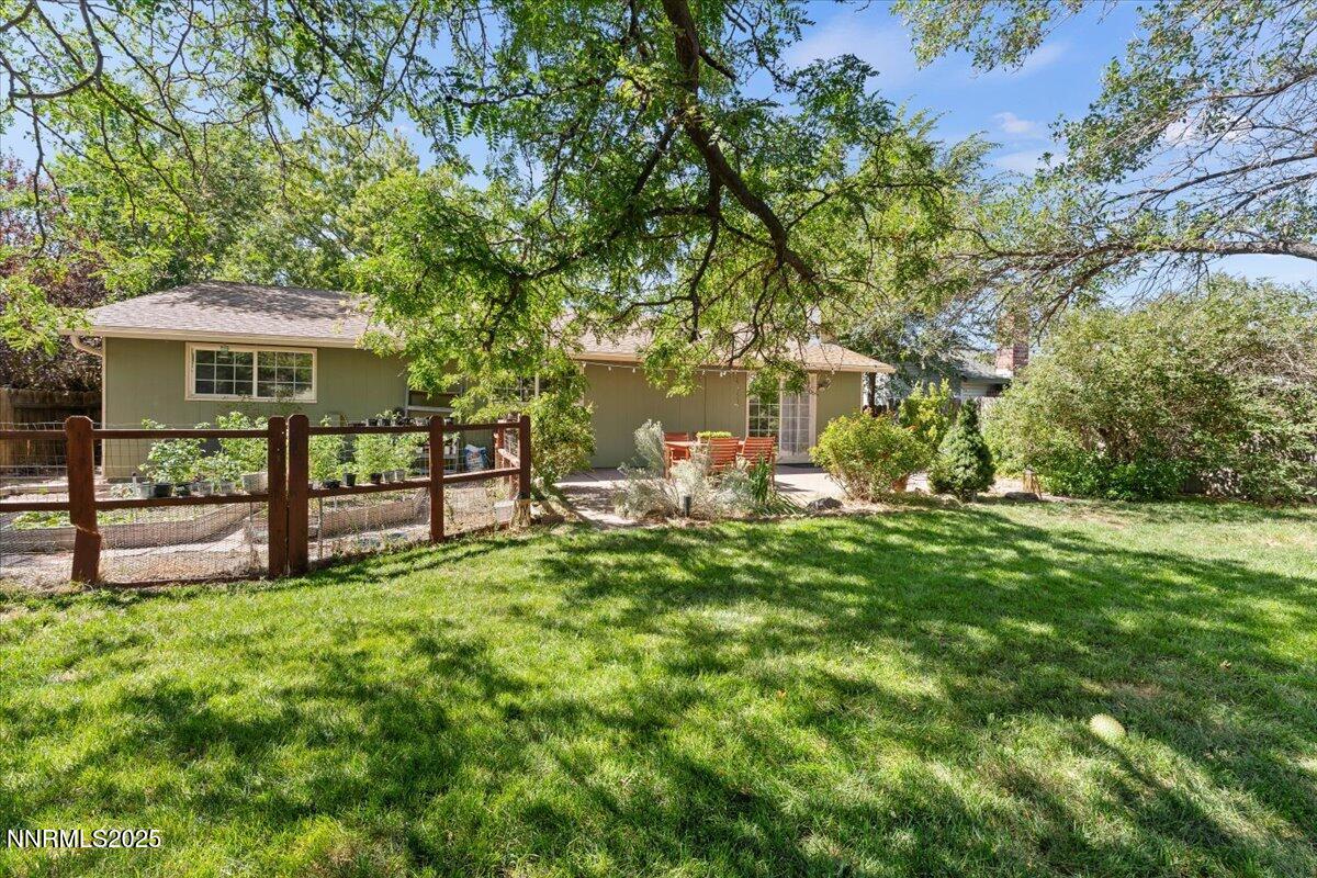 33-3040 Chavez Drive Reno NV 89502 (33 o