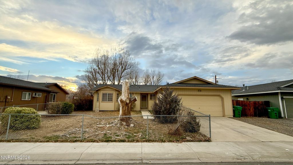 Photo of 555 Ranch Road, Fernley, NV 89408 (MLS # 260001438)