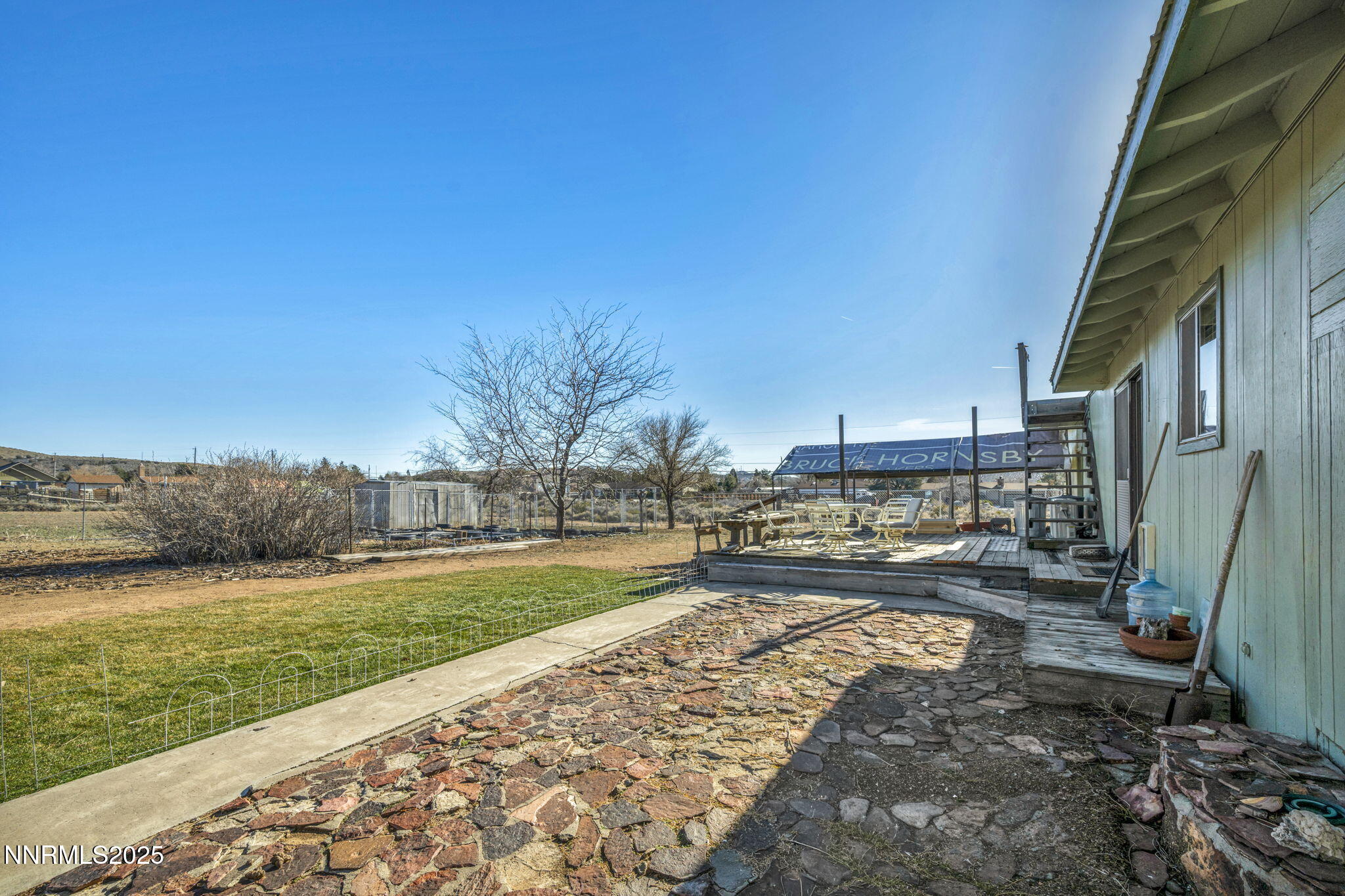 24-web-or-mls-3305-indian-ln