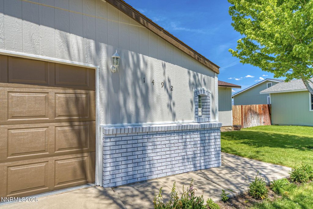 Photo of 1492 Kathy Way, Gardnerville, NV 89460 (MLS # 260005948)