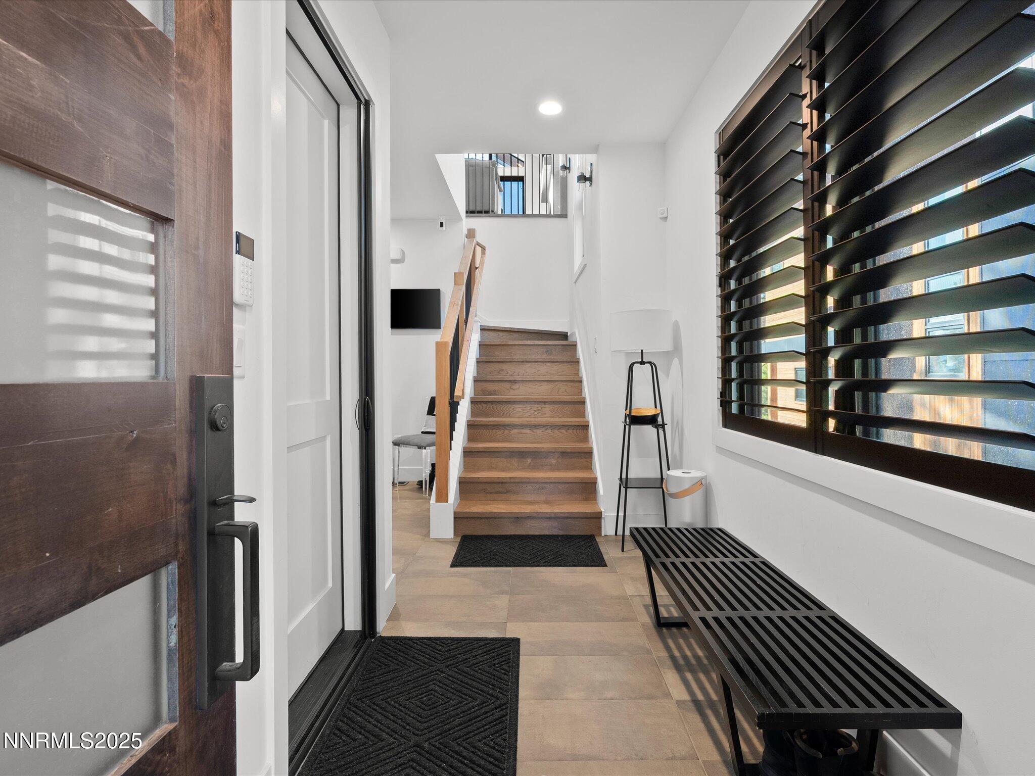 06-109 Sierra Colina Dr,-105