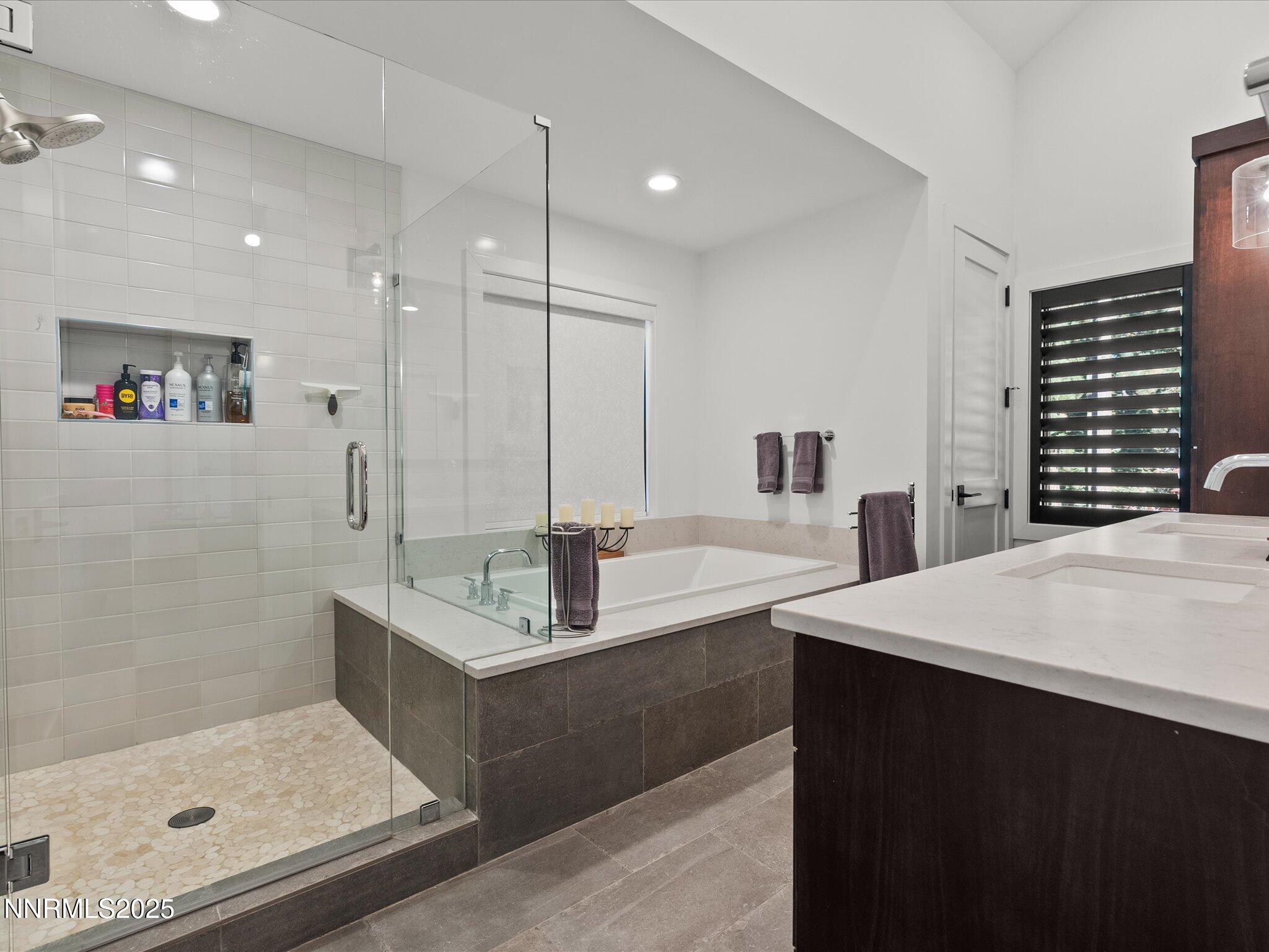 32-109 Sierra Colina Dr,-131