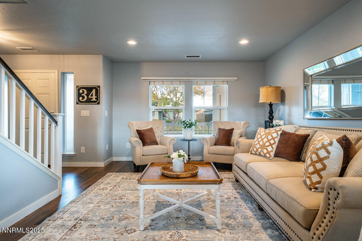 016_1378_pin_oak-16_4