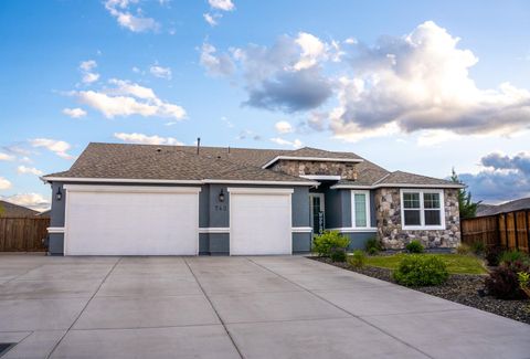 MLS: 250050034