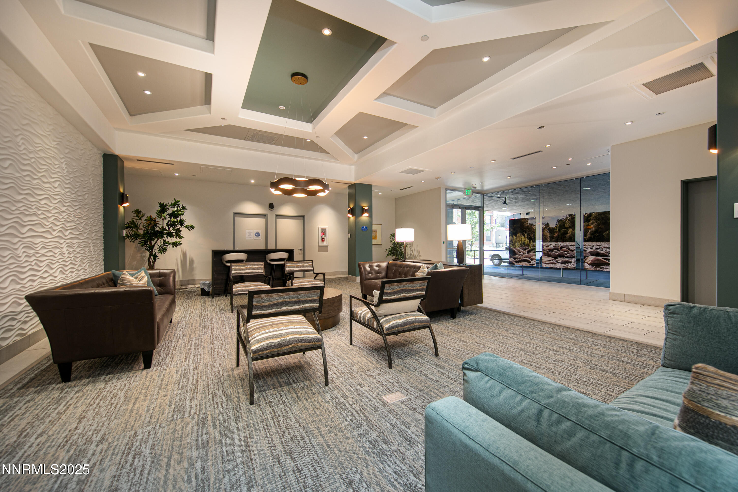 RiverWalk200W2nd-003