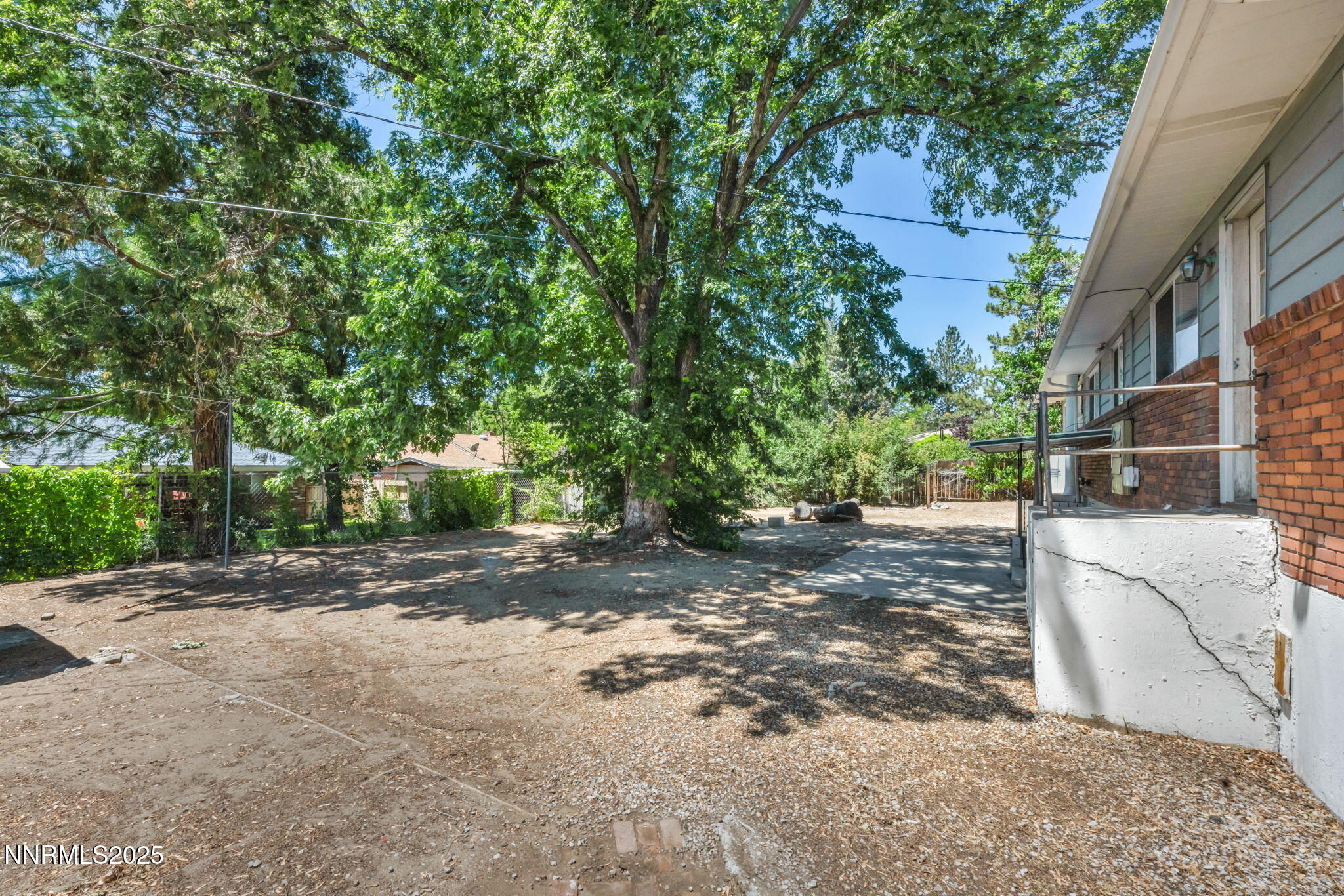 8-web-or-mls-840-brookfield-dr