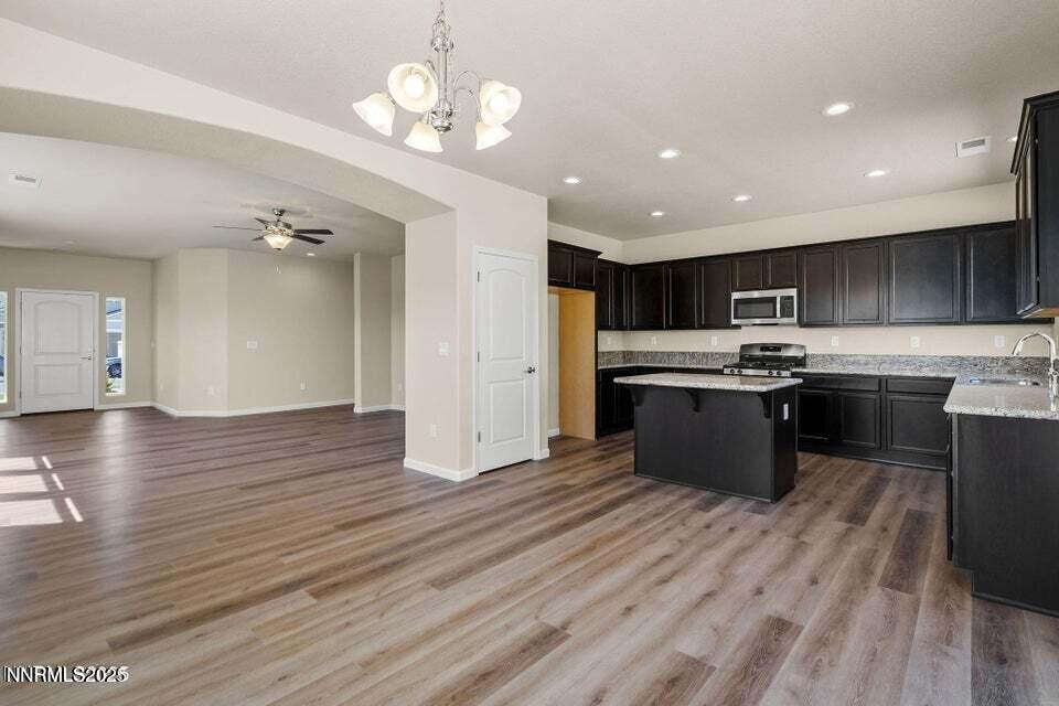 20250907180127792385000000-o