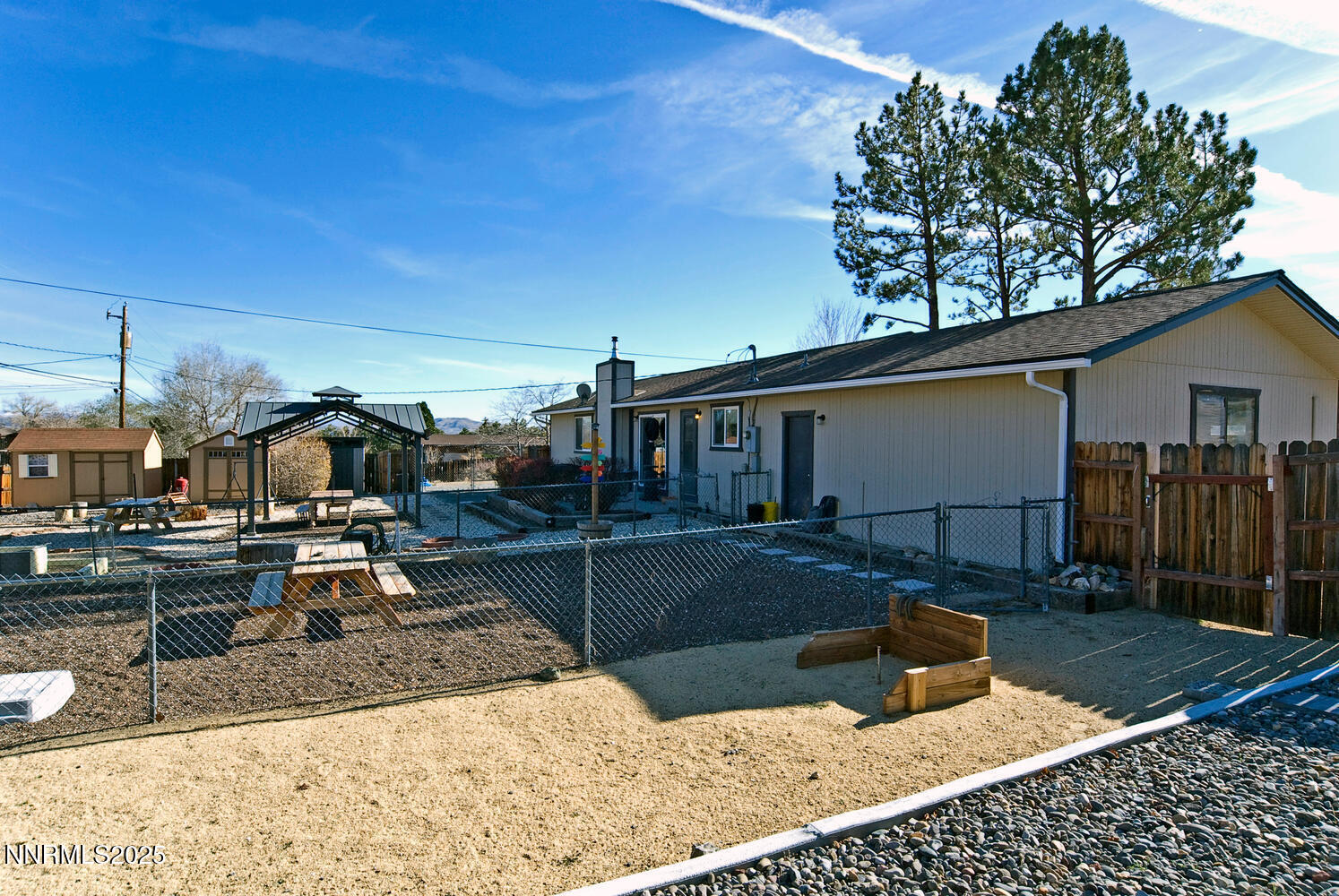 10300 Wells Fargo Rd Reno NV-large-030-0