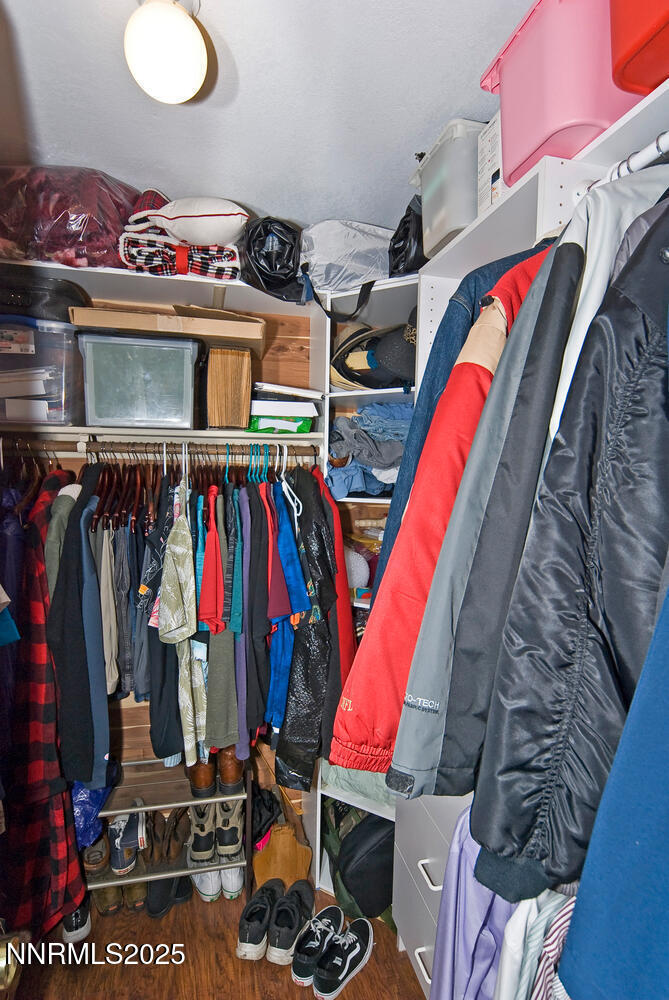 10300 Wells Fargo Rd Reno NV-large-024-0