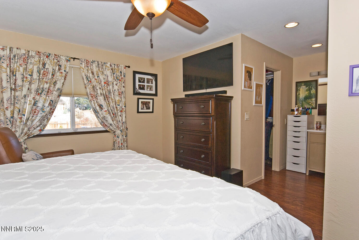 10300 Wells Fargo Rd Reno NV-large-020-0