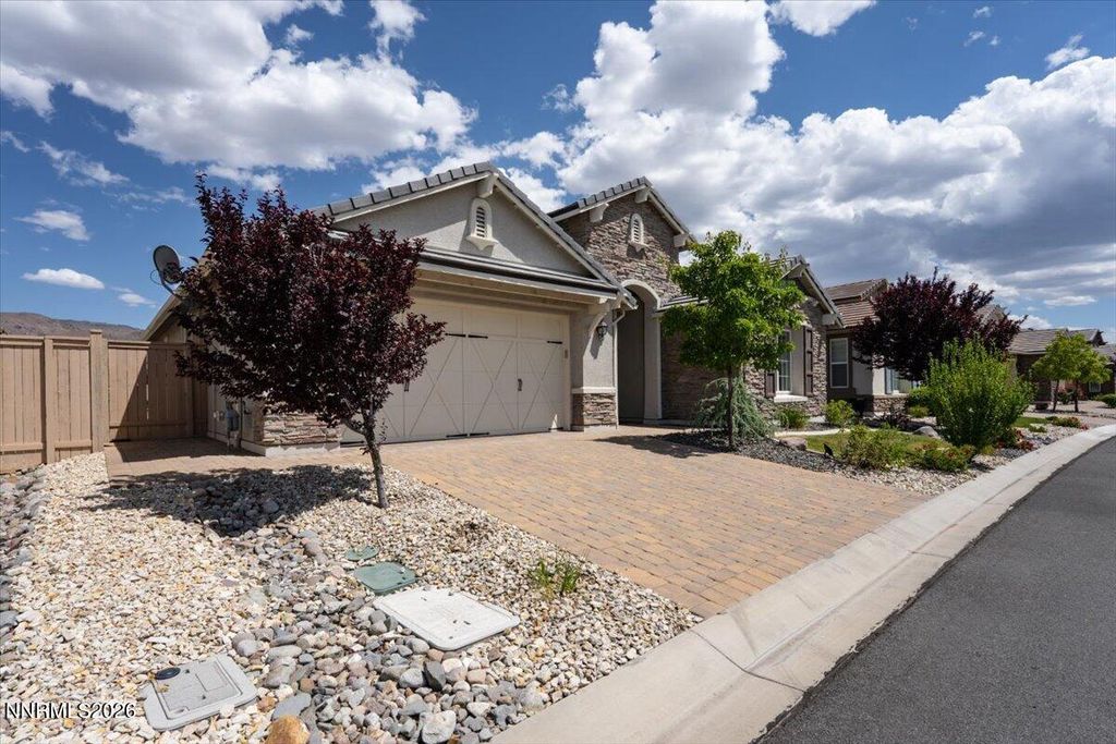 Photo of 9820 Shadowless Trail, Reno, NV 89521 (MLS # 260006605)