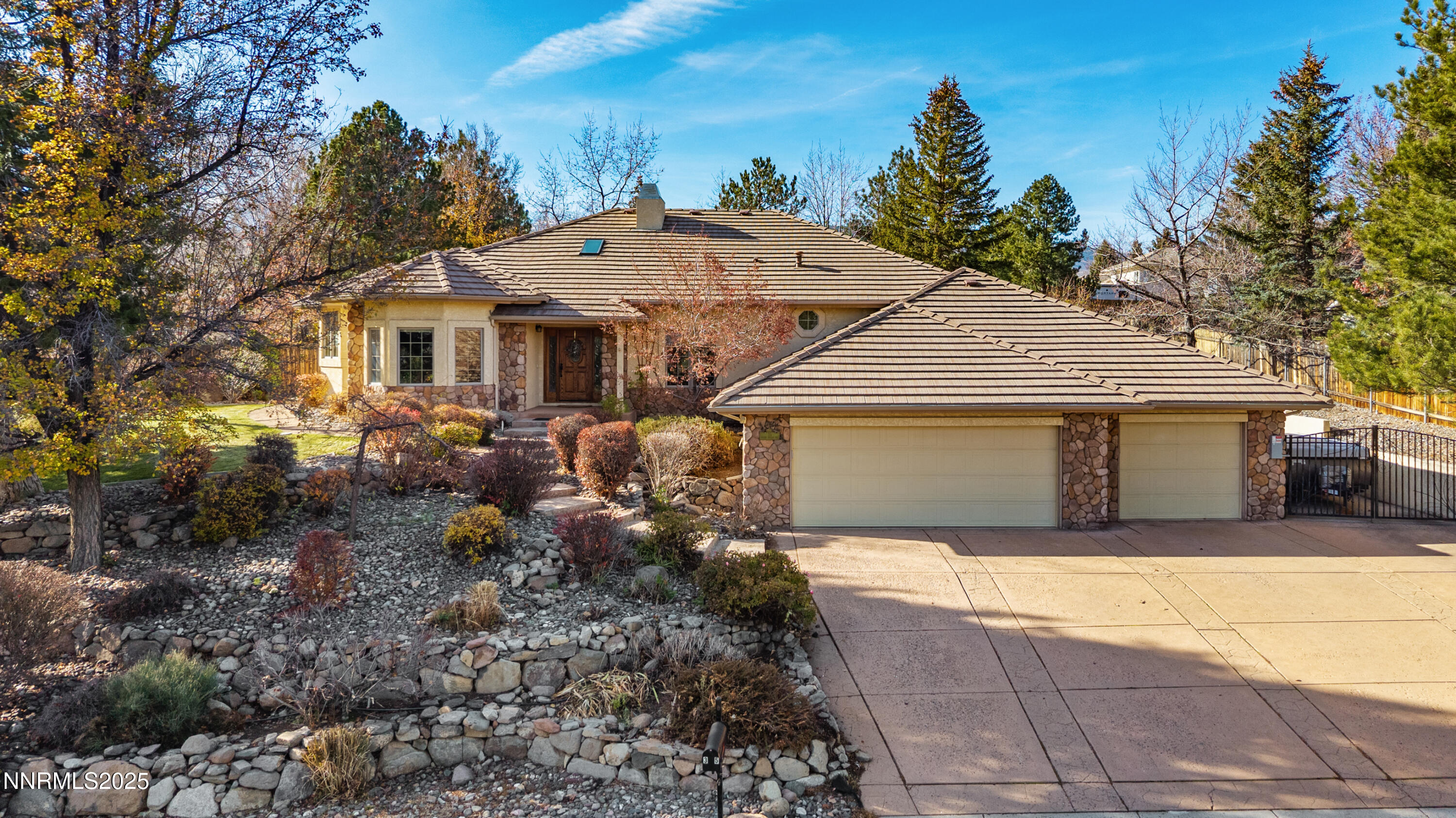 DJI_20251125125405_0459_D