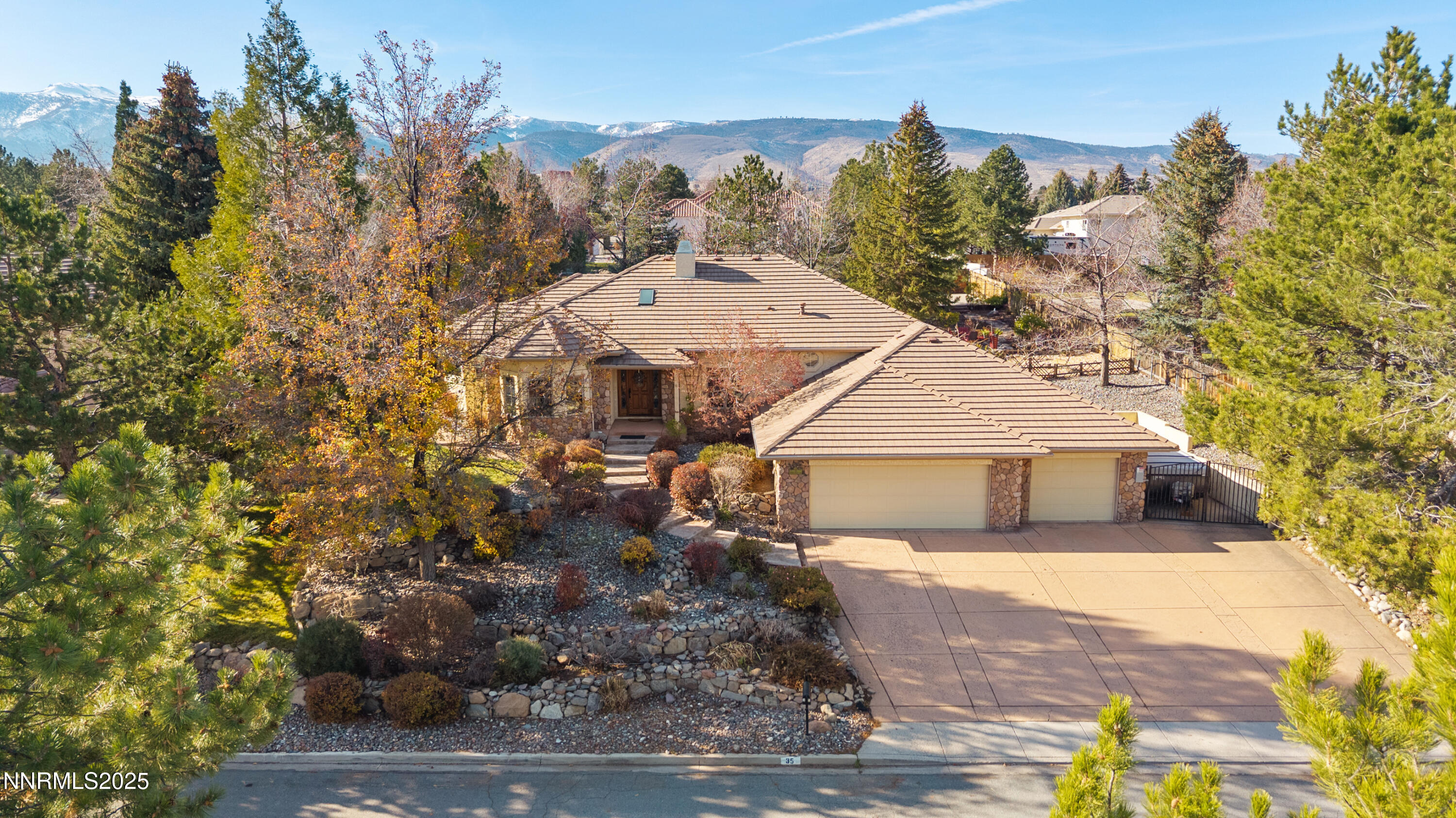 DJI_20251125123916_0384_D