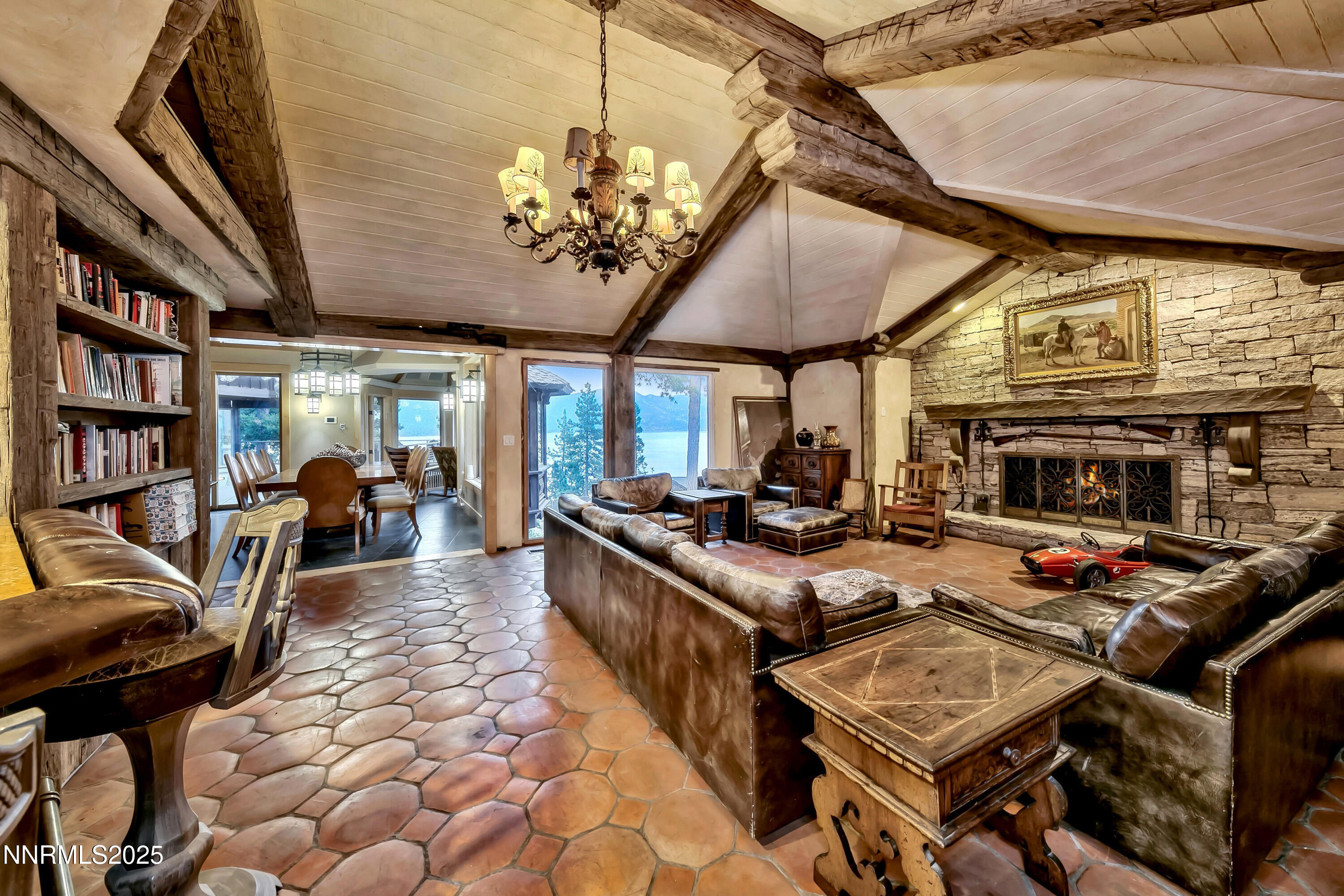 017 20 Cal Neva Drive