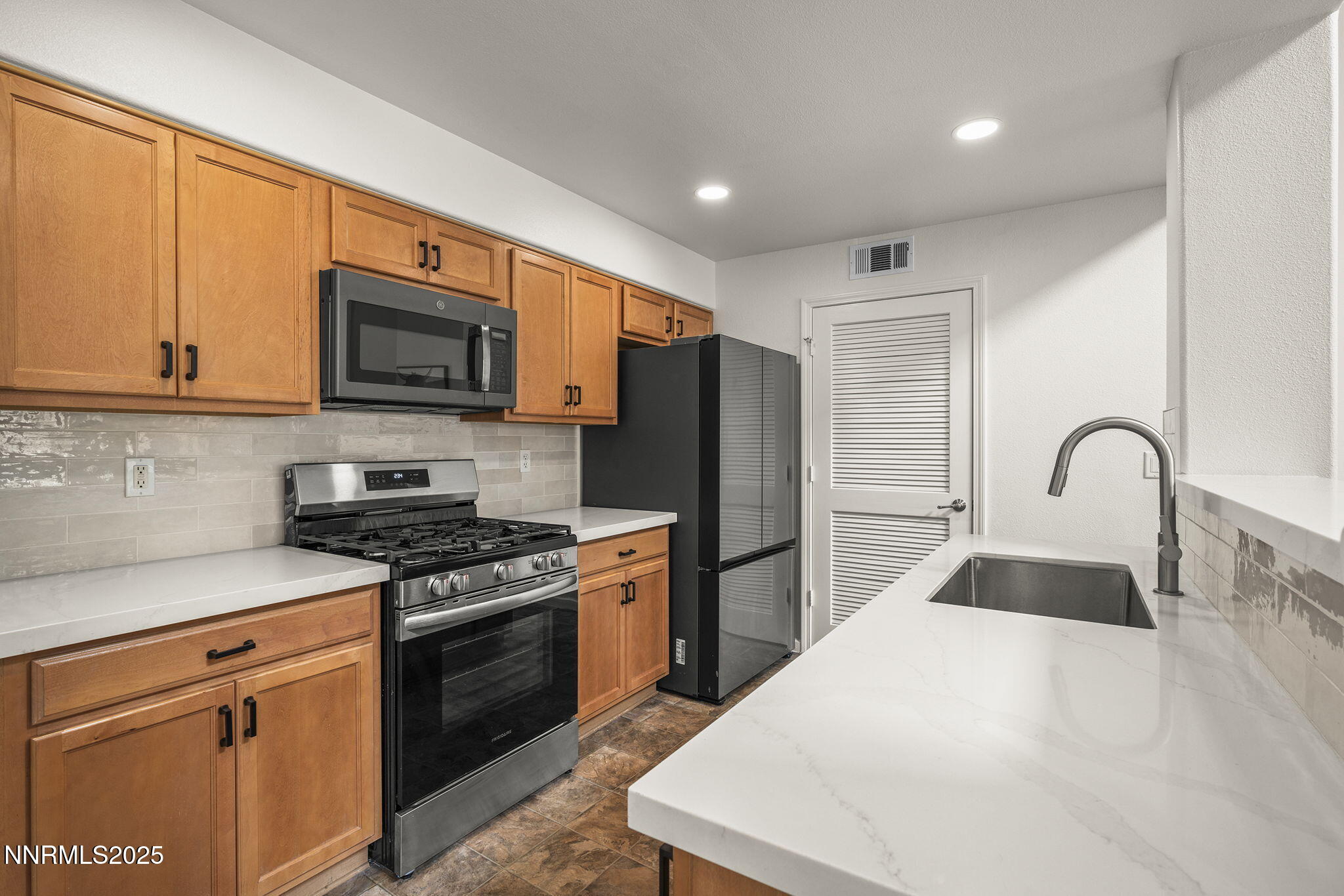 11-web-or-mls-_DSC6993